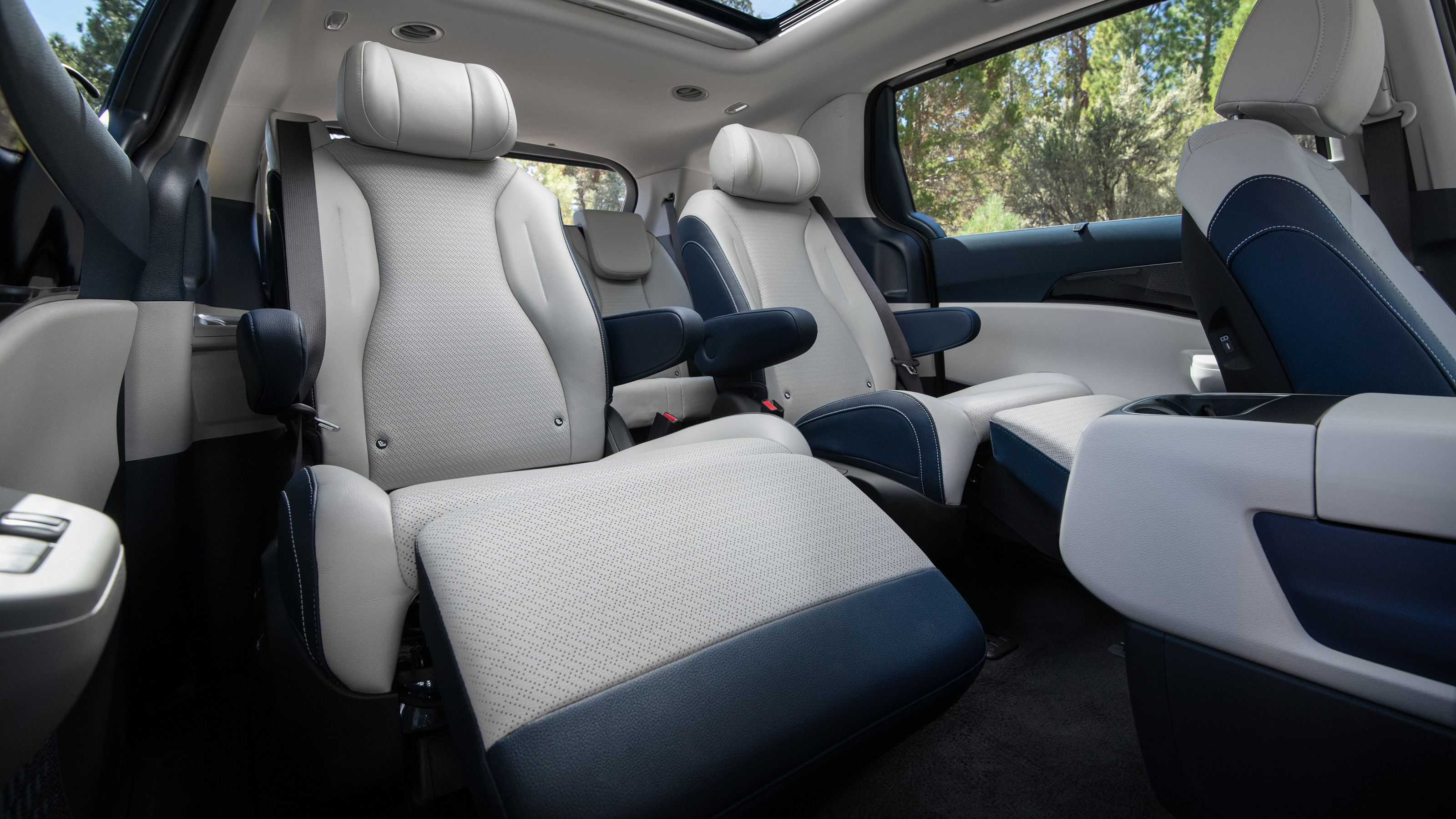 2026 Kia Carnival Benzinli MPV Alınır mı? - fotoğraf 13