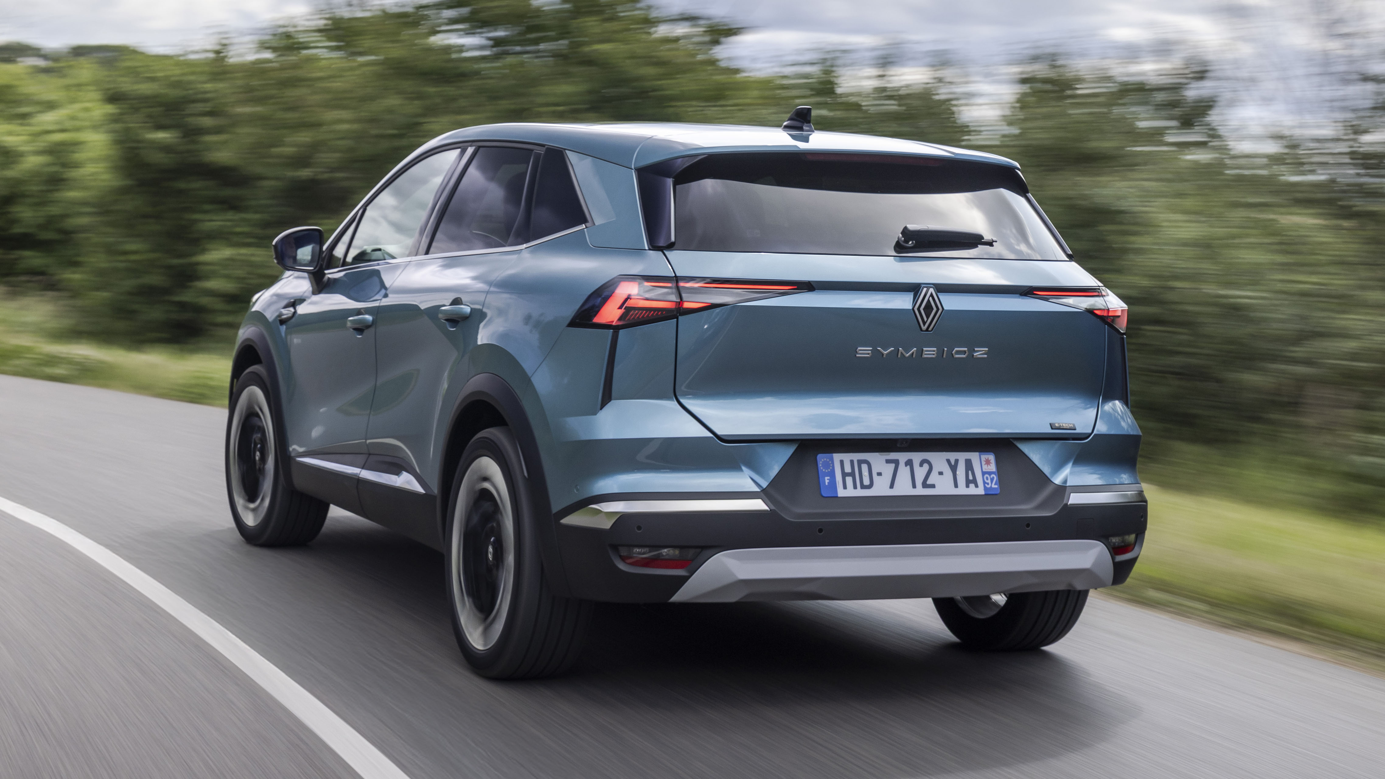 2026 Renault Symbioz Hibrit Aile SUV’u Nasıl? - fotoğraf 2