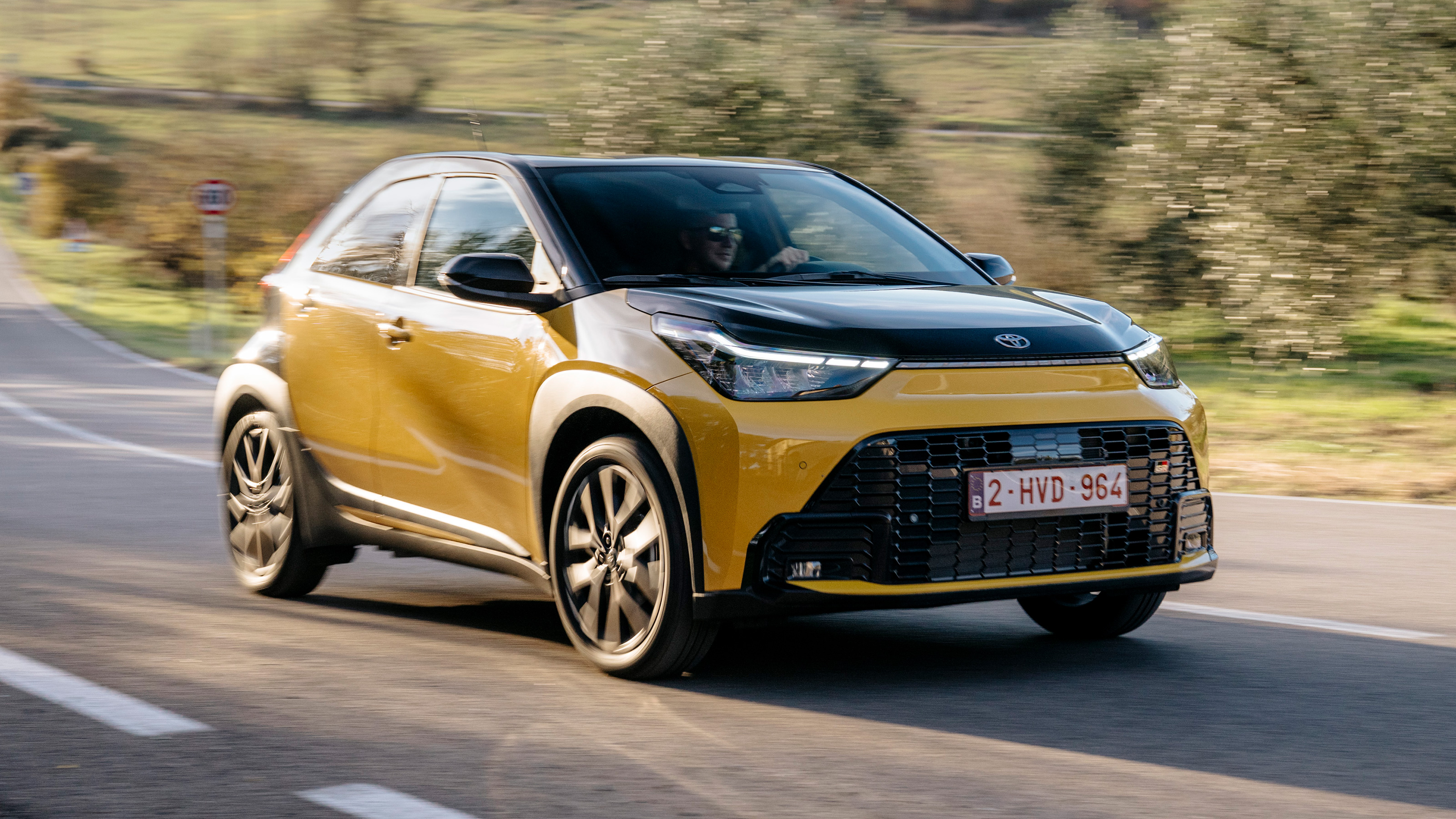 2026 Toyota Aygo X Hibrit Menzili Ve Şarjı Yeterli mi? - fotoğraf 18