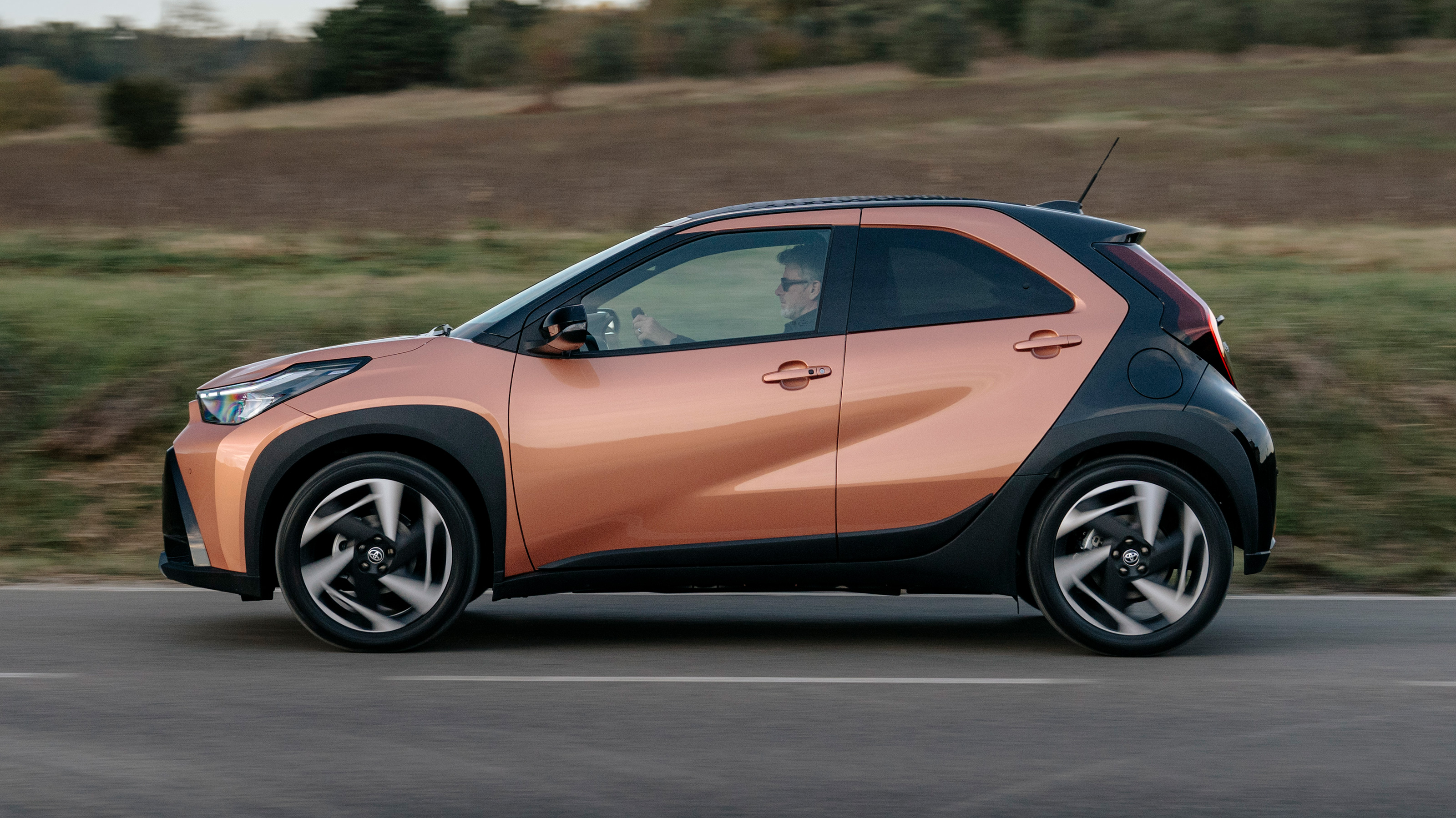2026 Toyota Aygo X Hibrit Menzili Ve Şarjı Yeterli mi? - fotoğraf 4