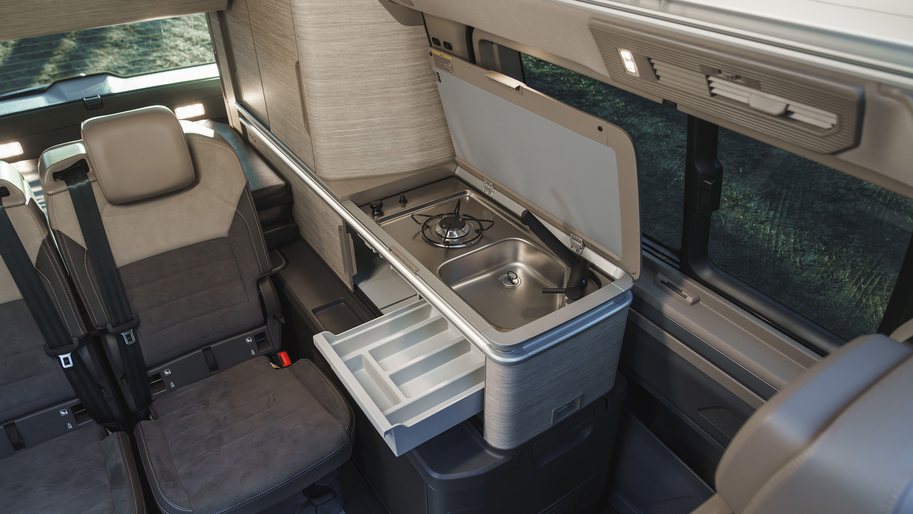 2026 Volkswagen California Hibrit Türkiye’de Alınır mı? - fotoğraf 18