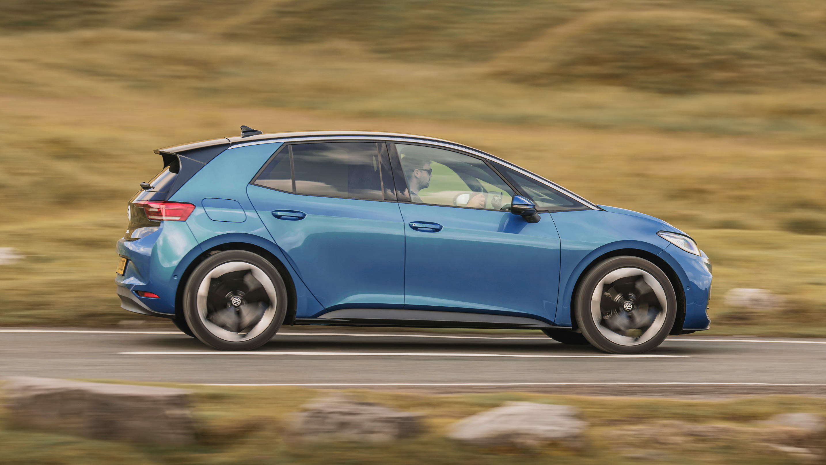 2026 Volkswagen ID. 3 Elektrikli İncelemesi: Satın Alma Rehberi - fotoğraf 4