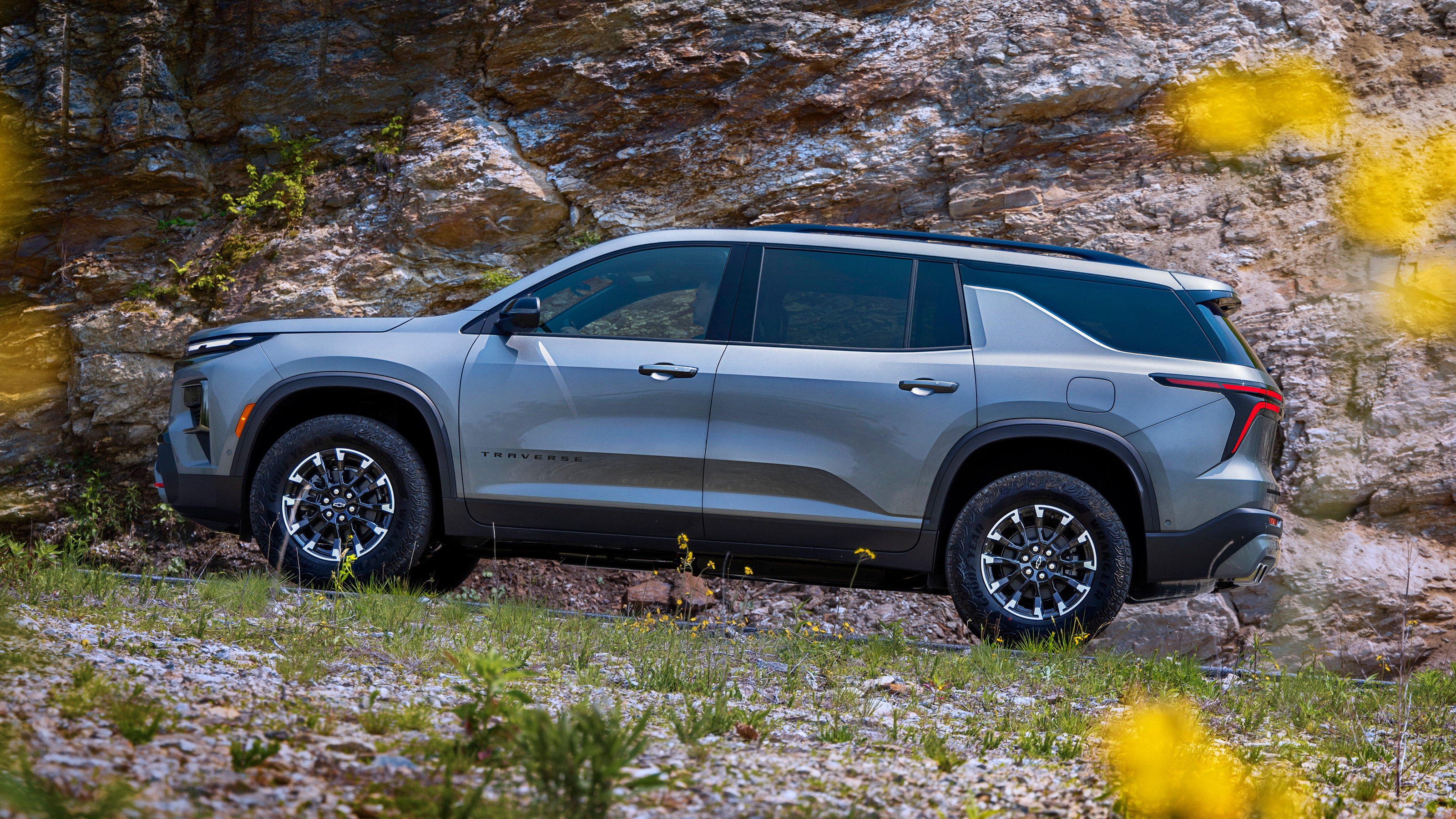 2026 Chevrolet Traverse Benzinli SUV Alınır mı? - fotoğraf 4