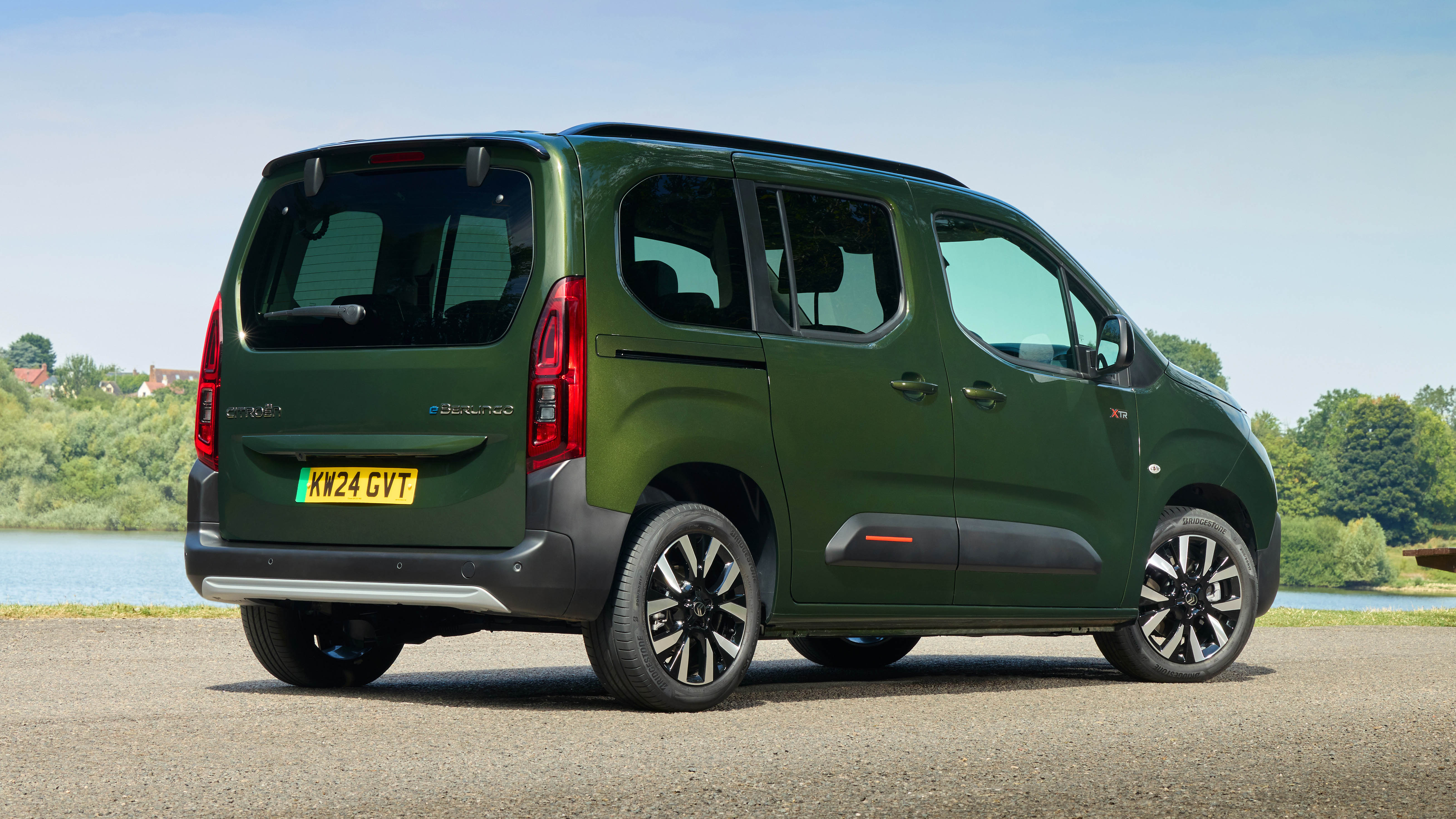 2026 Citroen ë-Berlingo Elektrikli Aile Aracı Olarak Nasıl? - fotoğraf 15