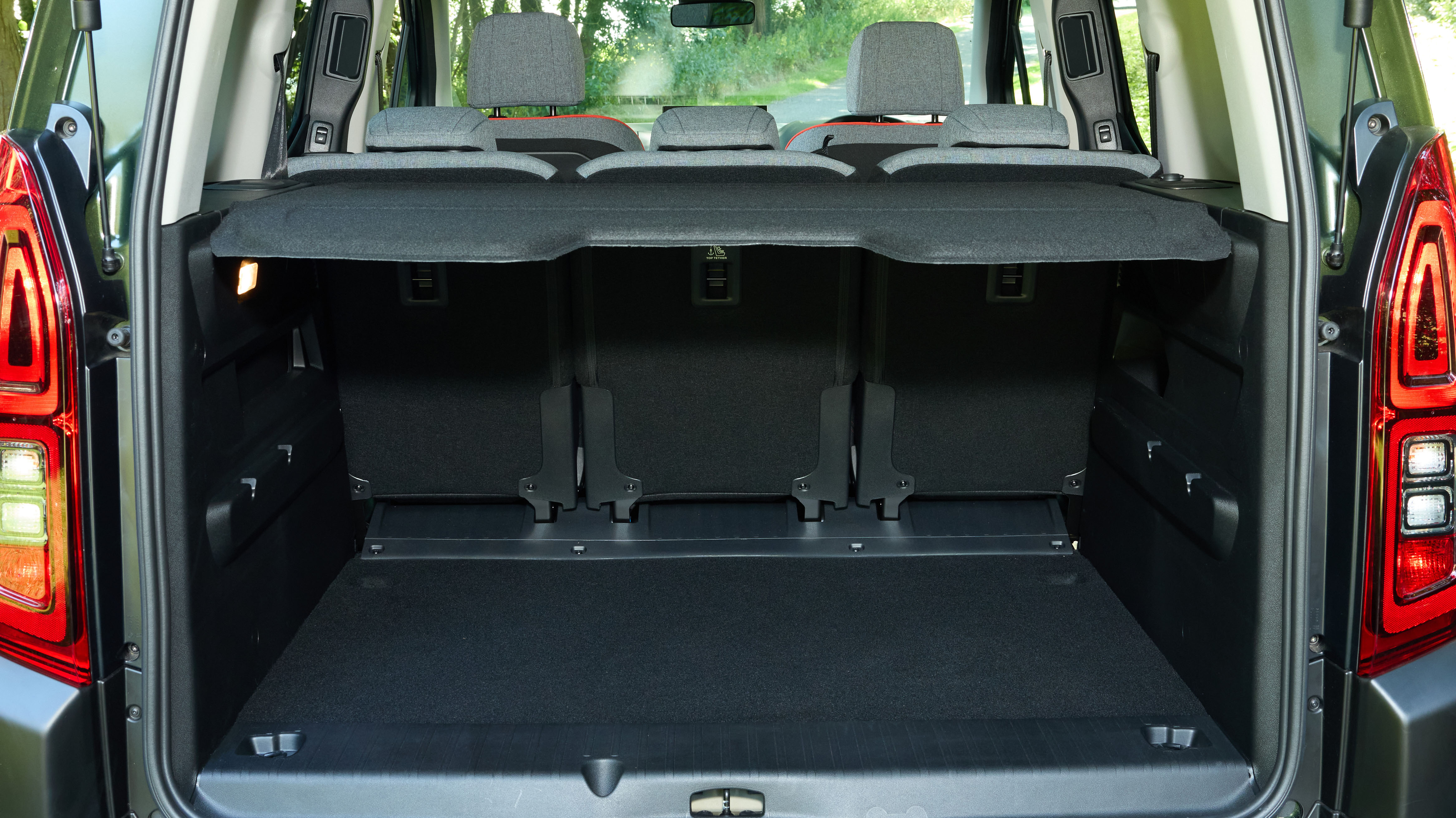 2026 Citroen ë-Berlingo Elektrikli Aile Aracı Olarak Nasıl? - fotoğraf 16