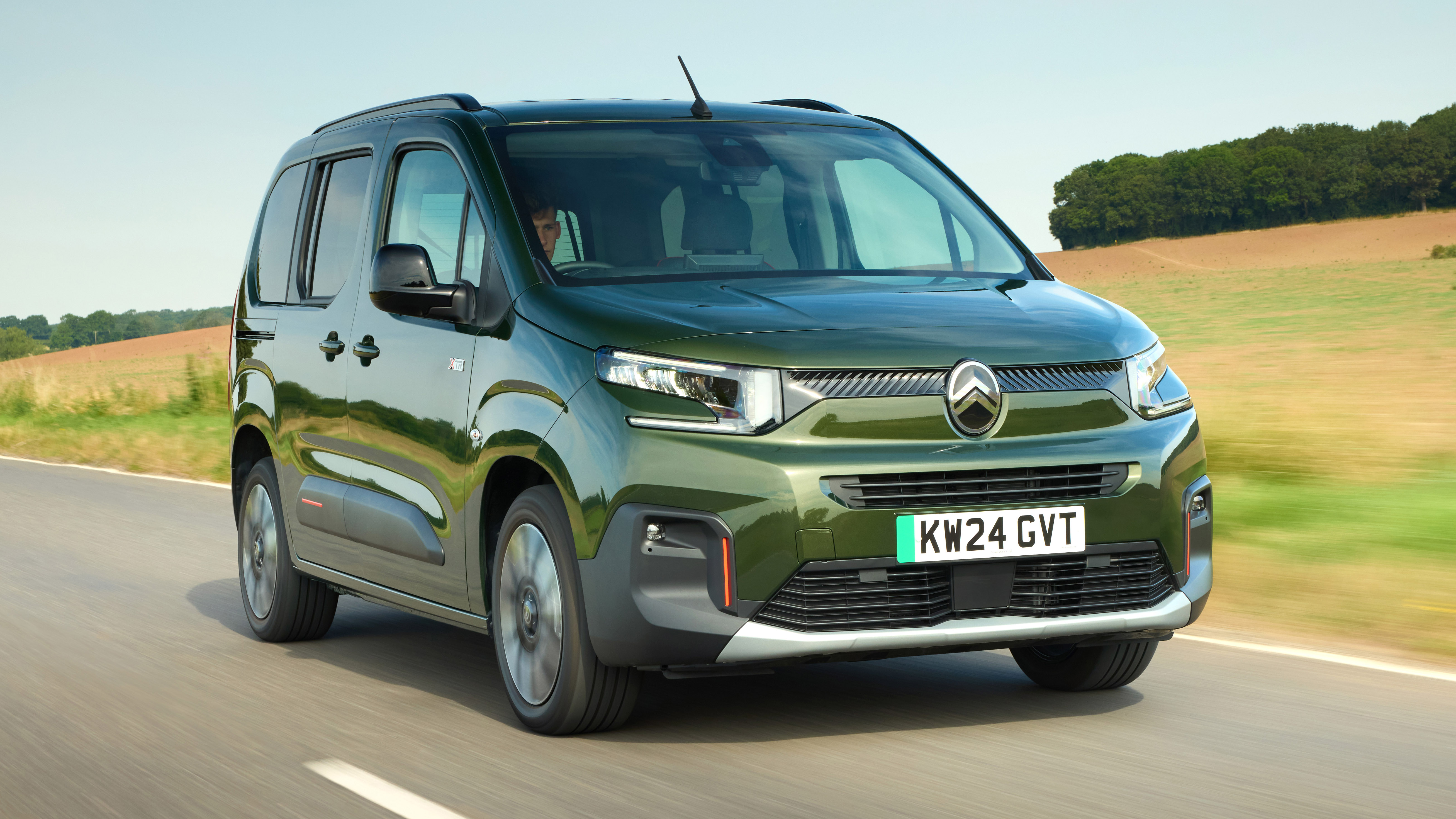 2026 Citroen ë-Berlingo Elektrikli Aile Aracı Olarak Nasıl? - fotoğraf 6