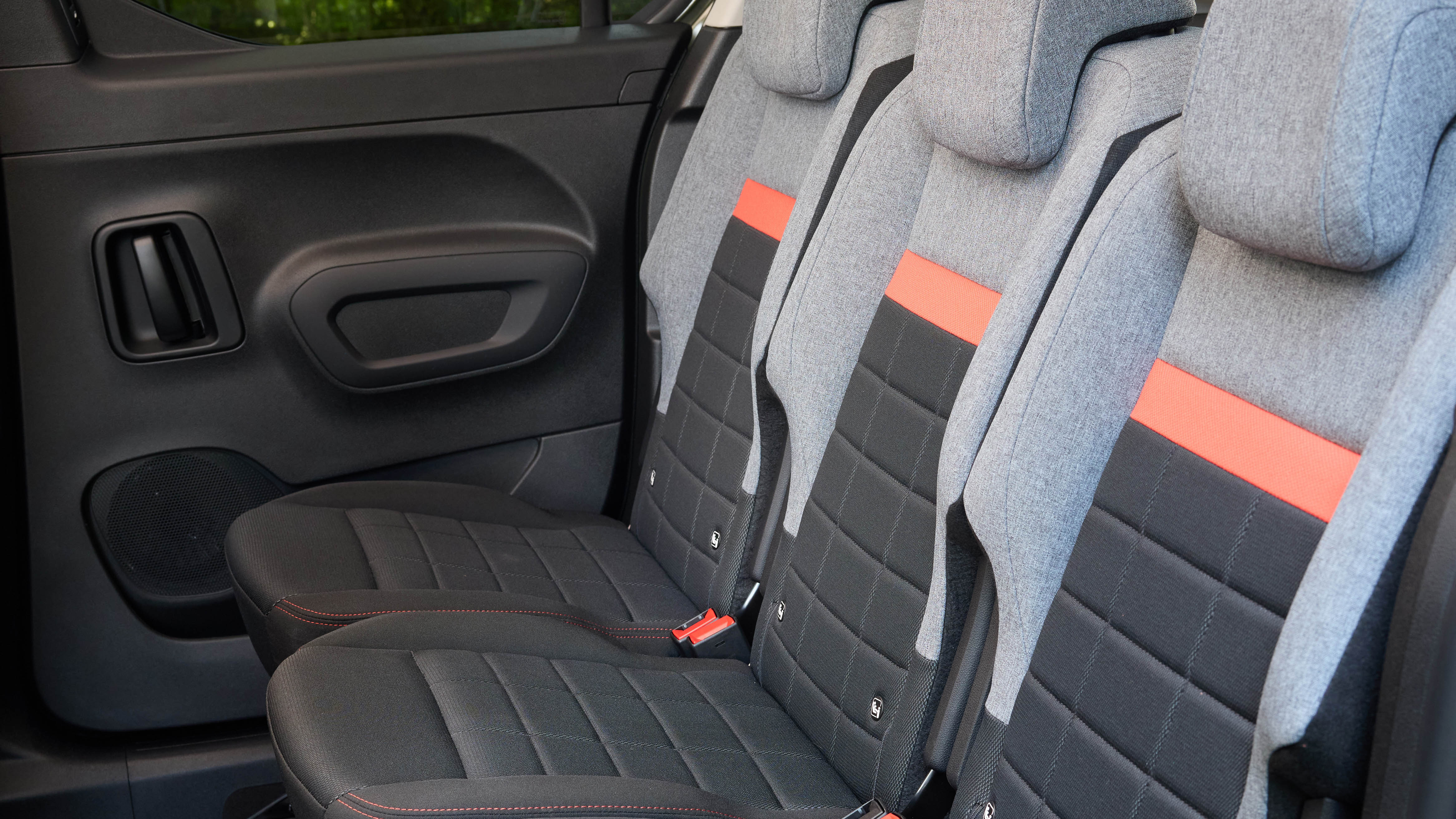 2026 Citroen ë-Berlingo Elektrikli Aile Aracı Olarak Nasıl? - fotoğraf 8