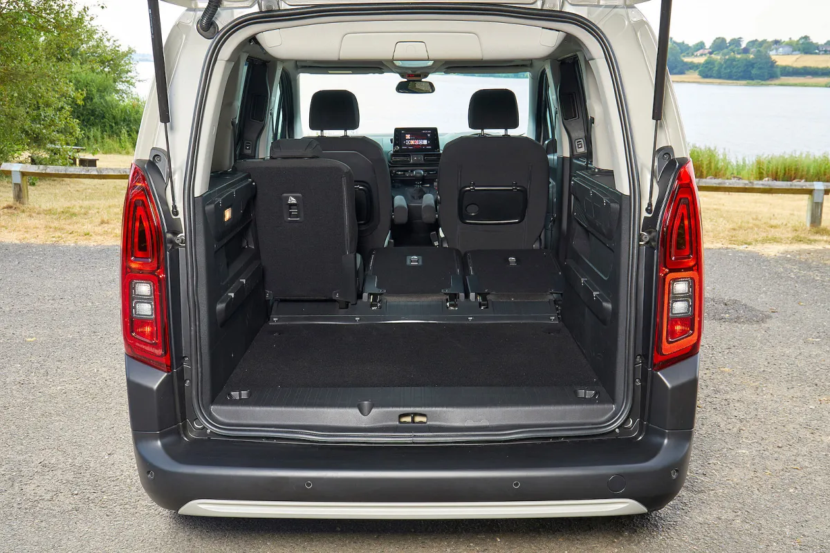2026 Citroen Berlingo Dizel: Günlük Kullanımında Neler Sunuyor? - fotoğraf 8