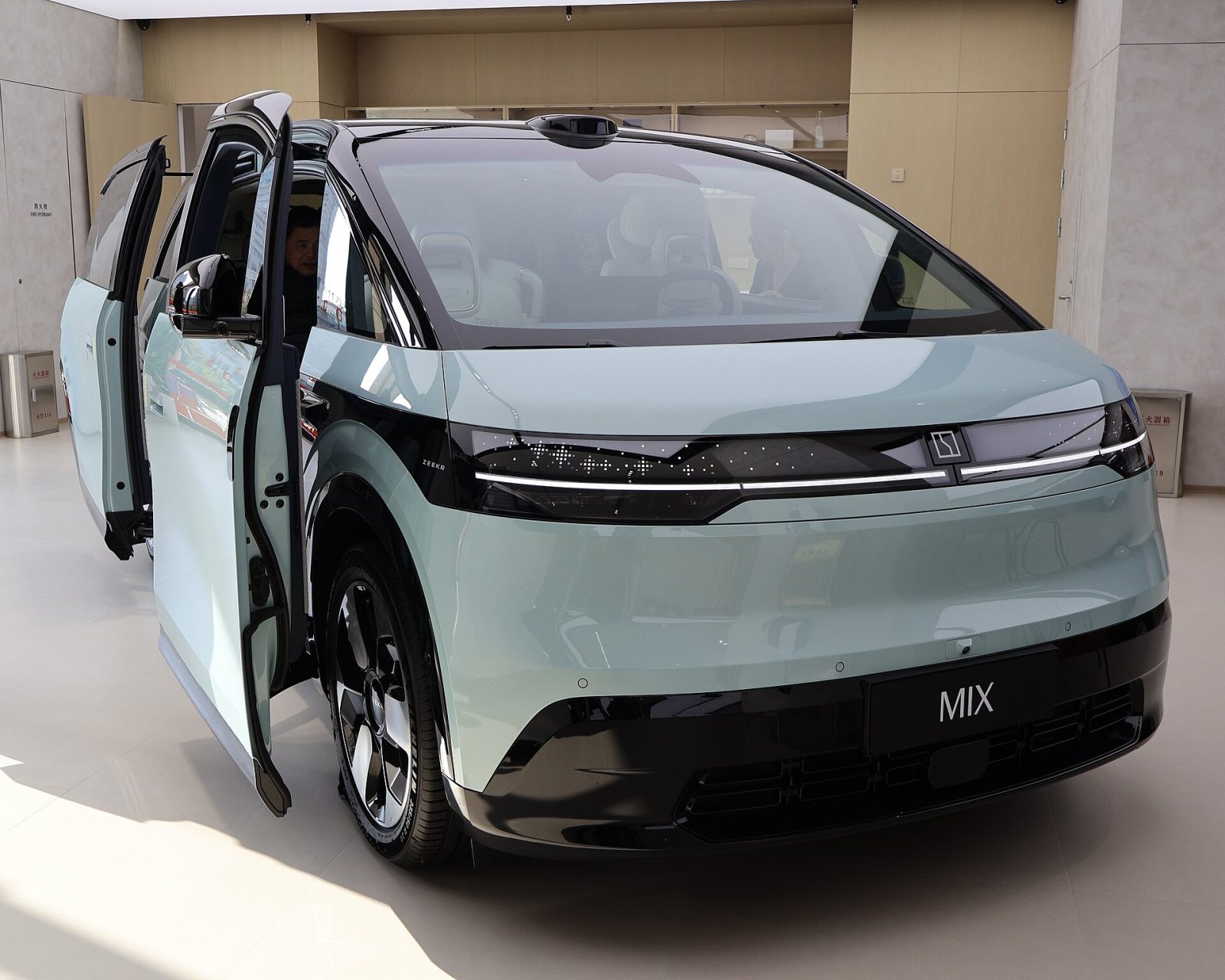 2026 Zeekr MIX Elektrikli MPV: Günlük Kullanımında Neler Sunuyor? - fotoğraf 9