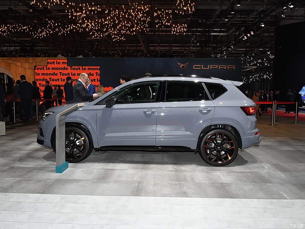 2026 Cupra Ateca Benzinli SUV: Hangi Paket Daha Mantıklı? - fotoğraf 21