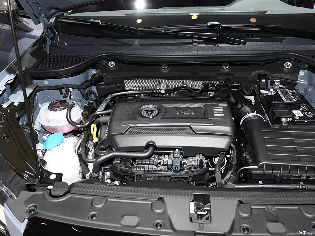 2026 Cupra Ateca Benzinli SUV: Hangi Paket Daha Mantıklı? - fotoğraf 26