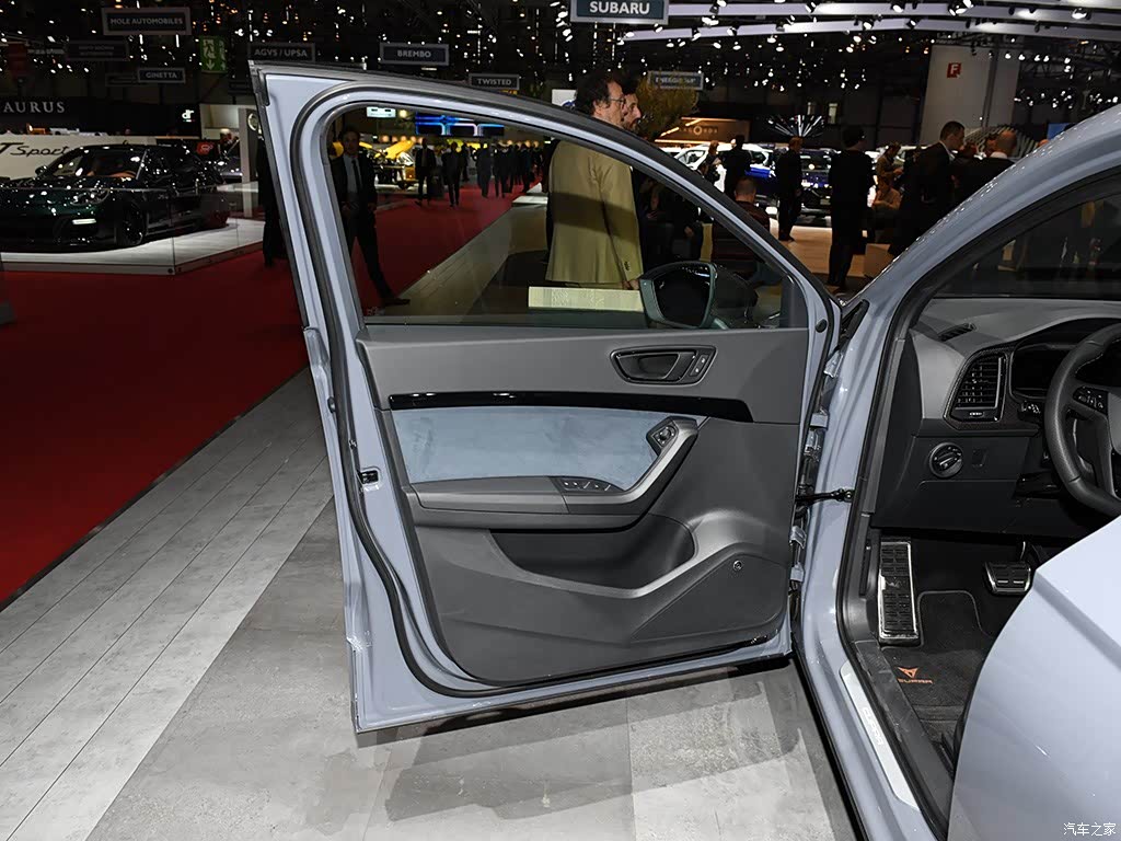 2026 Cupra Ateca Benzinli SUV: Hangi Paket Daha Mantıklı? - fotoğraf 9