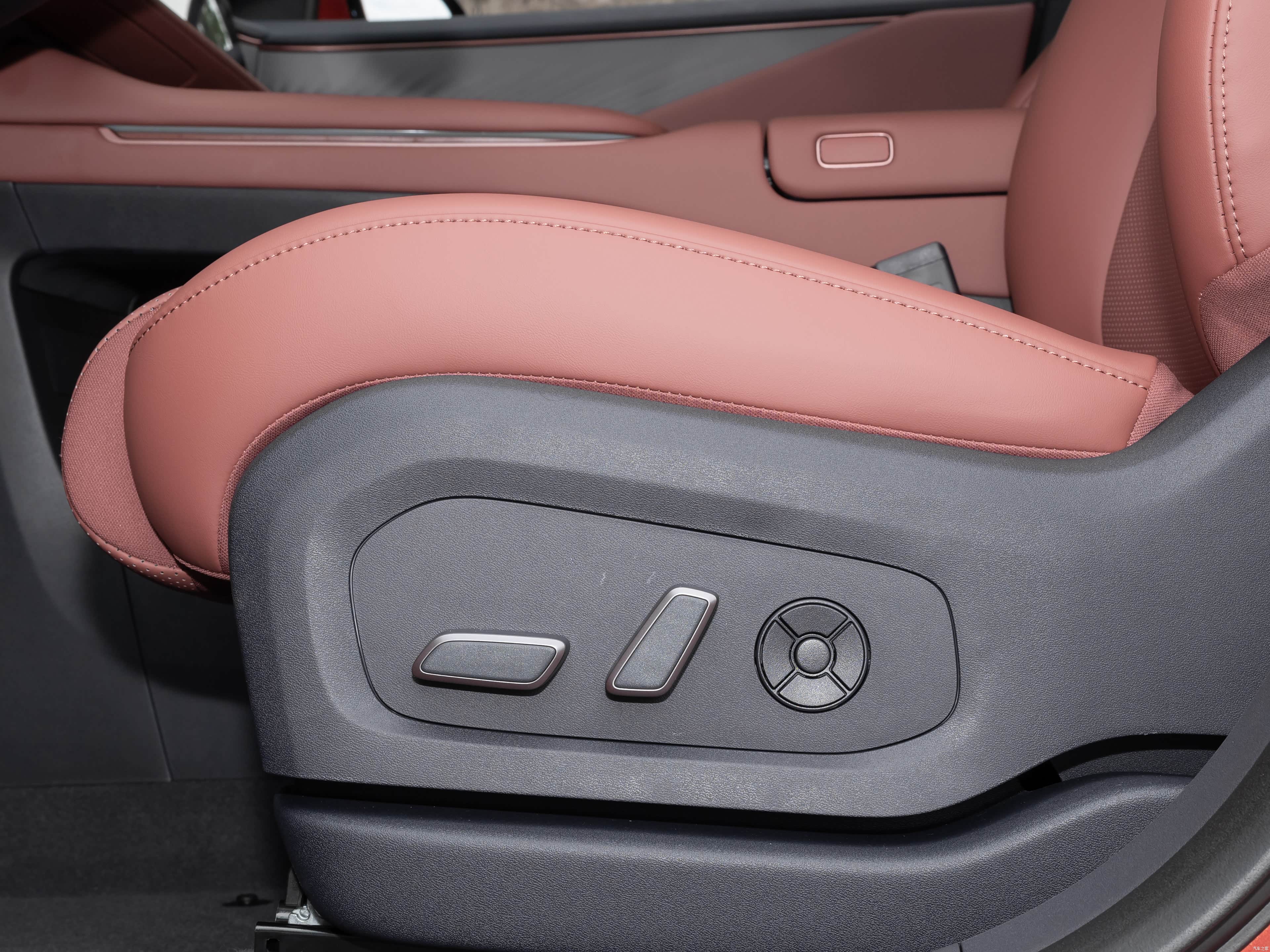 2026 Nissan NX8 Elektrikli SUV Türkiye'de Kullanılıyor mu? - fotoğraf 12