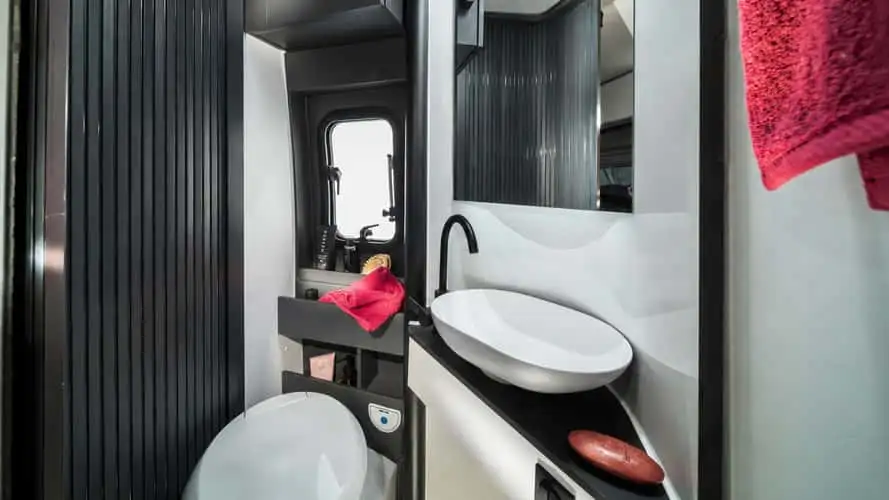 2026 Adria Twin Dizel Camper Van Neler Sunuyor? - fotoğraf 11