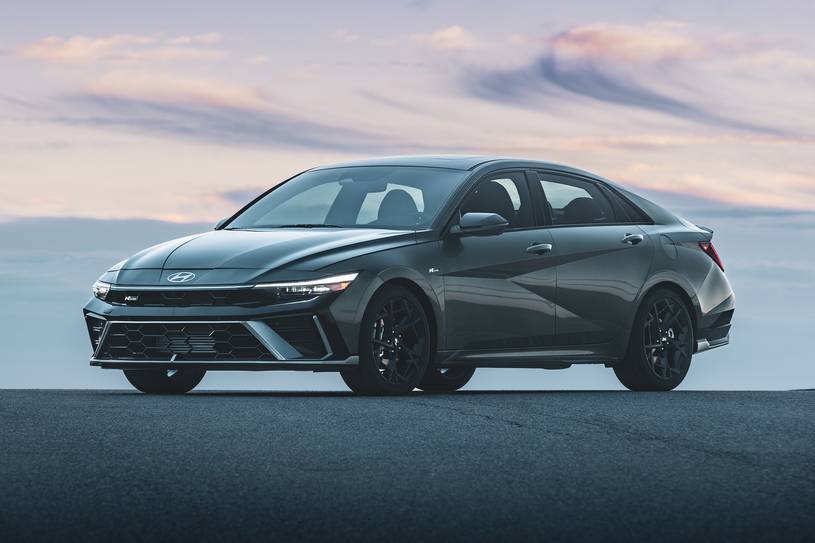 2026 Hyundai Elantra Benzinli Alınır mı? Sedanı Yakından Tanıyın - fotoğraf 7