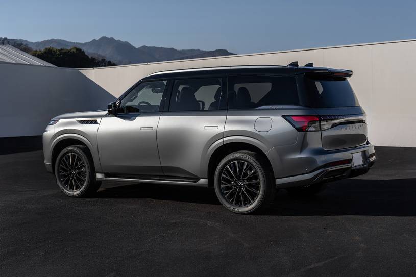 2026 Infiniti QX80 Benzinli SUV Hangi Kullanıcıya Uyar? - fotoğraf 12