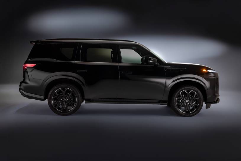 2026 Infiniti QX80 Benzinli SUV Hangi Kullanıcıya Uyar? - fotoğraf 16
