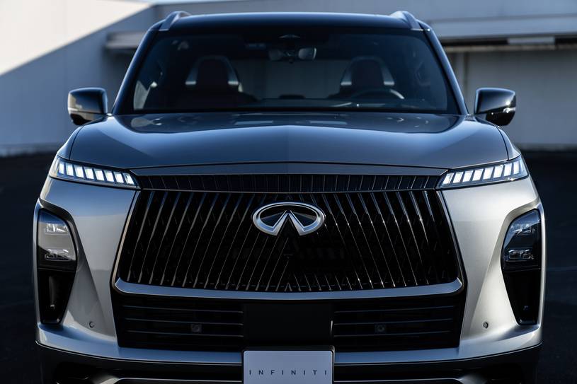 2026 Infiniti QX80 Benzinli SUV Hangi Kullanıcıya Uyar? - fotoğraf 36