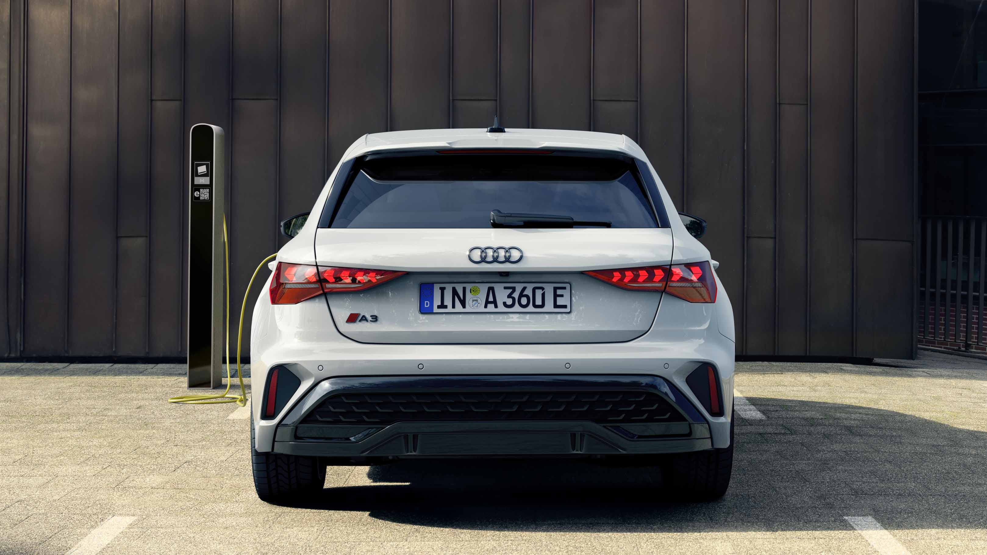 Audi A3 2026 Hibrit Alınır mı? Güncel Modelin Artı ve Eksileri - fotoğraf 4