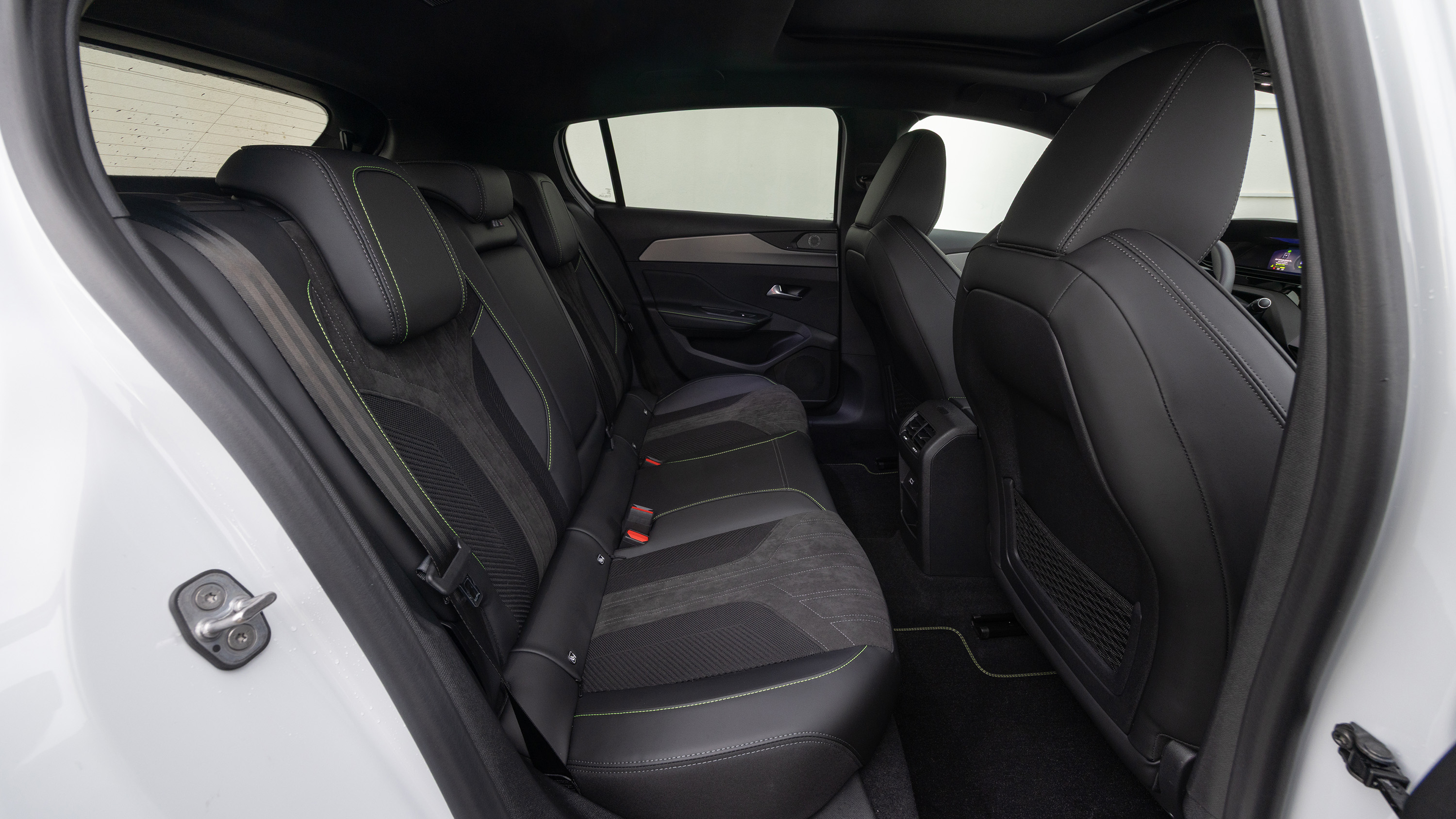 2026 Peugeot 308 Dizel: Günlük Kullanımda Neler Sunuyor? - fotoğraf 18
