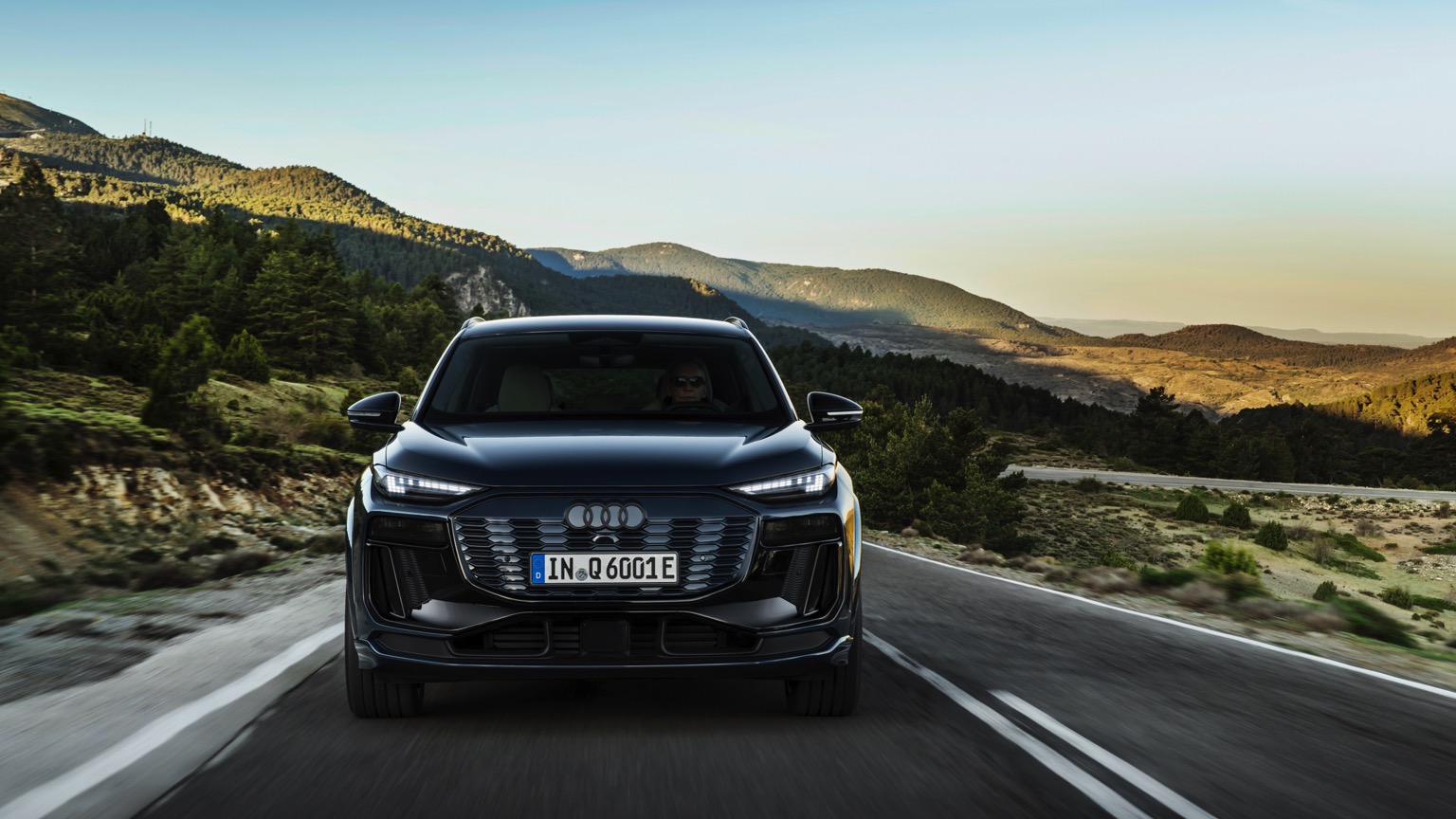 Audi Q6 e-tron fotoğraf 7