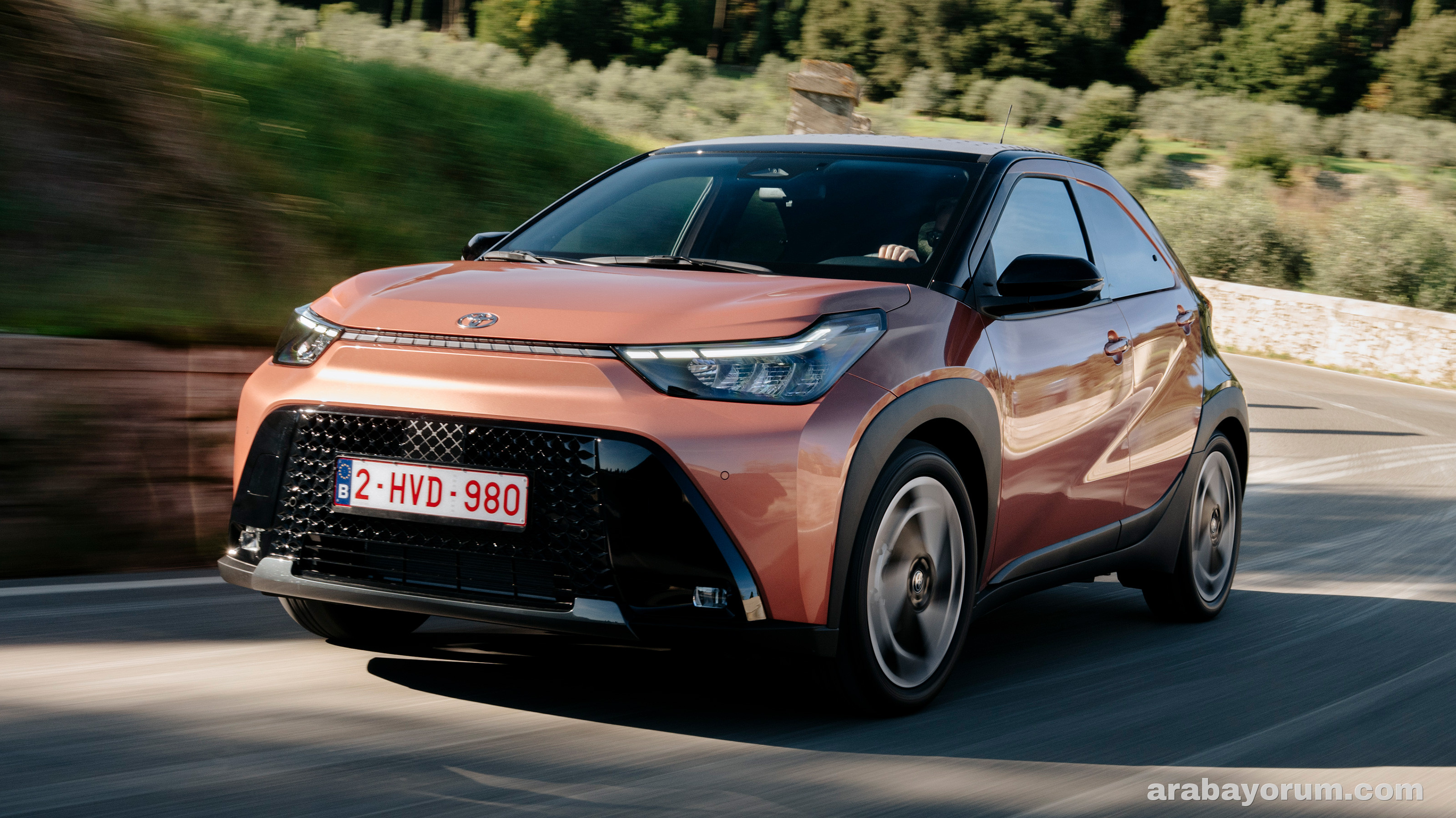 2026 Toyota Aygo X Hibrit Menzili Ve Şarjı Yeterli mi?