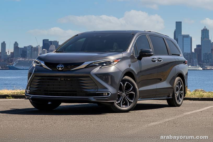 2026 Toyota Sienna Hibrit Aile Kullanımına Uygun mu?
