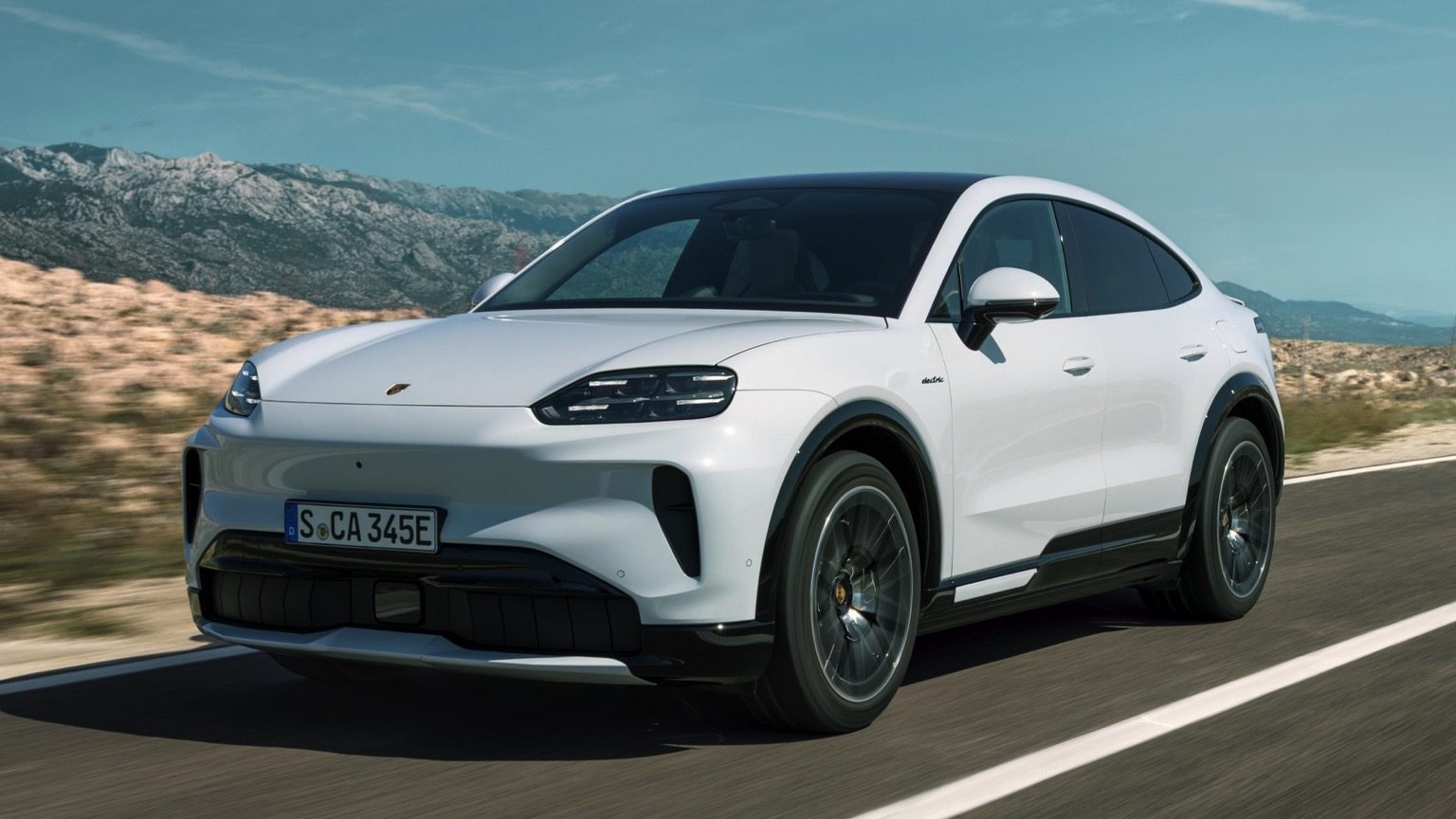Porsche Cayenne Turbo Elektrikli İncelemesi - fotoğraf 1