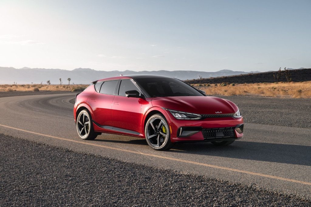 Kia EV6 İncelemesi: 428 km WLTP Menzil, 800V Şarj ve Türkiye Donanımı Kia EV6 İncelemesi: 428 km WLTP Menzil, 800V Şarj ve Türkiye Donanımı - fotoğraf 1