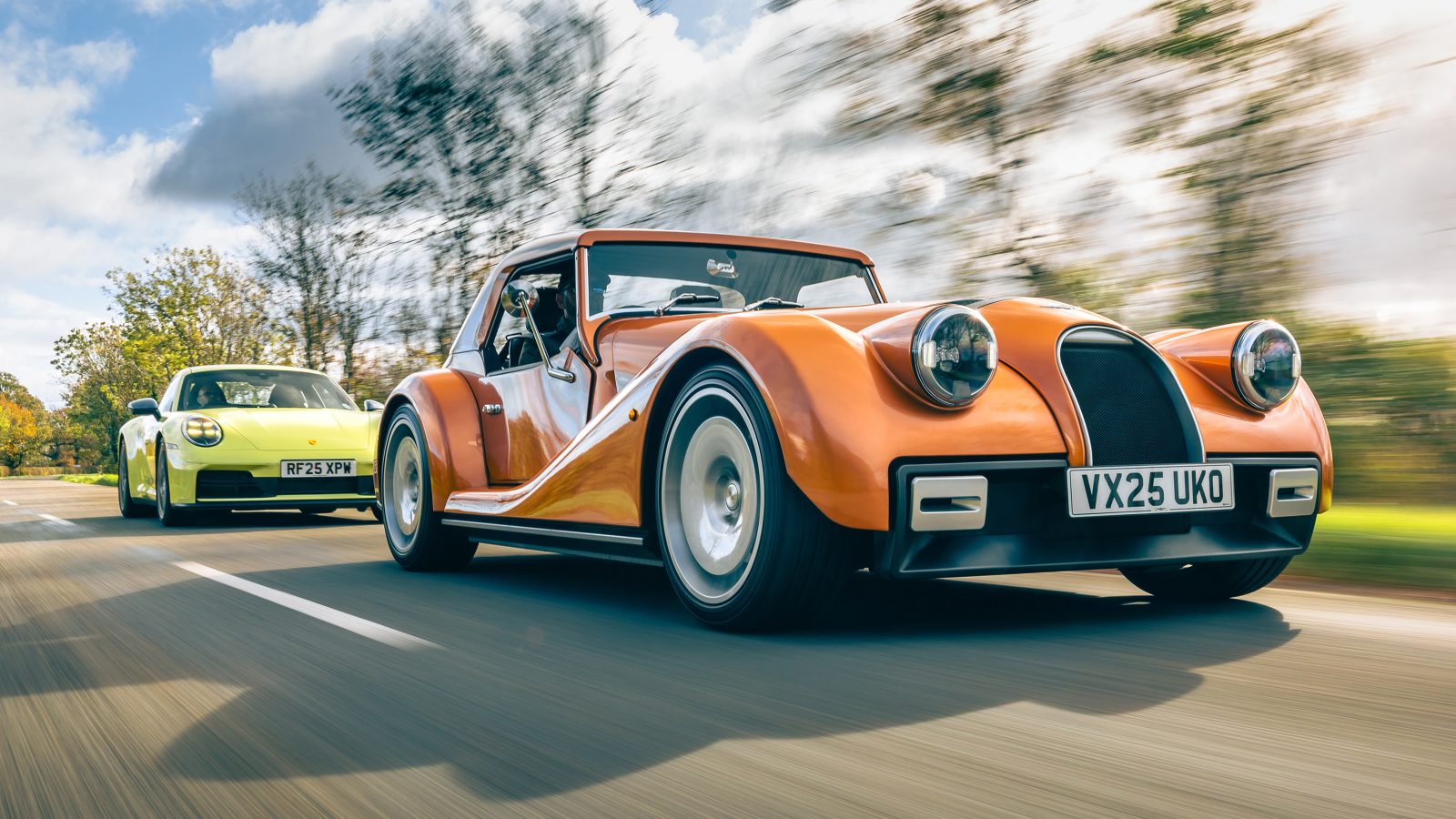 Morgan Supersport mu Porsche 911 Carrera T mi? Sürüş Keyfi - fotoğraf 1
