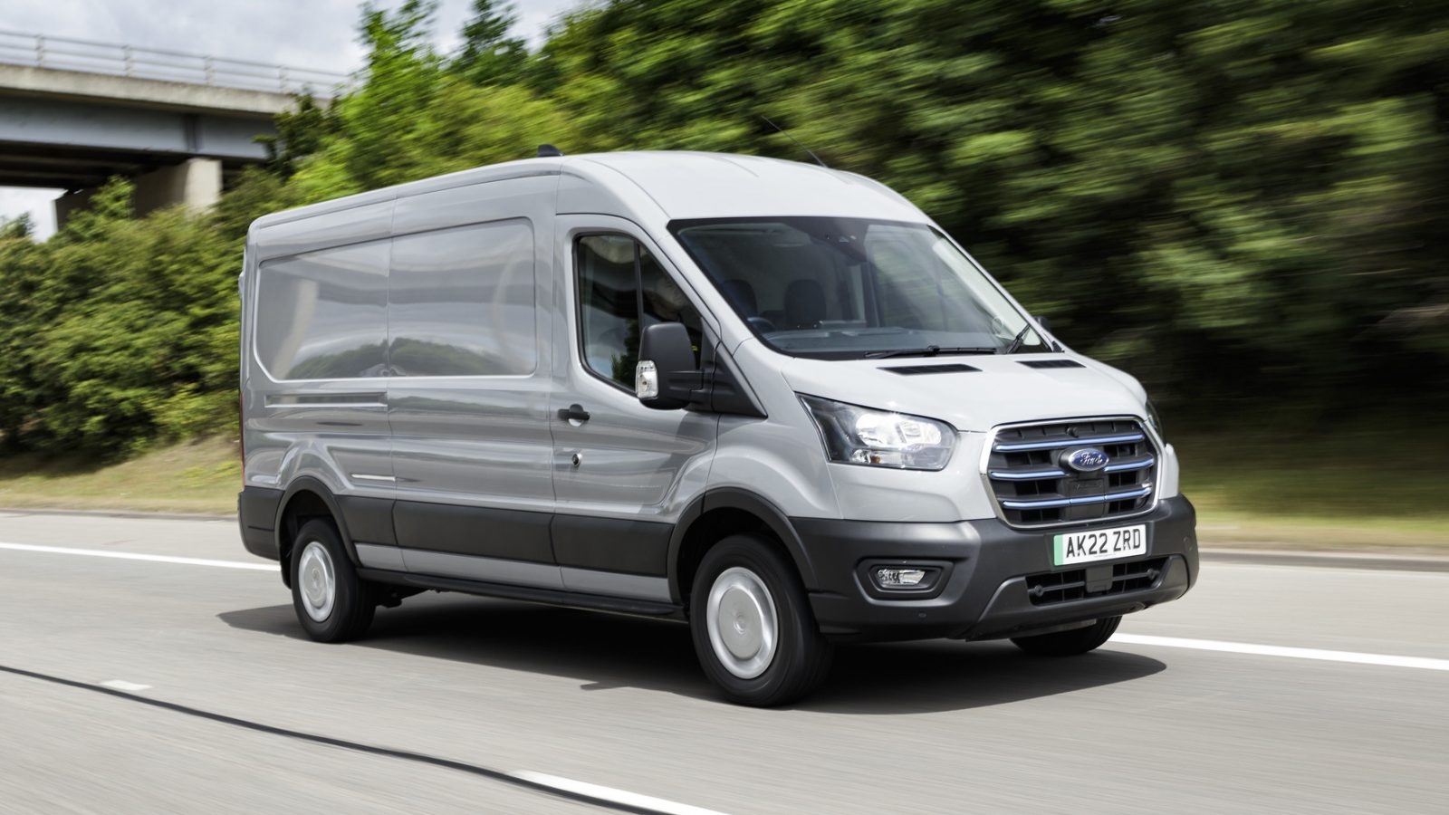 Ford E-Transit Cargo Van Elektrikli mi? - fotoğraf 1