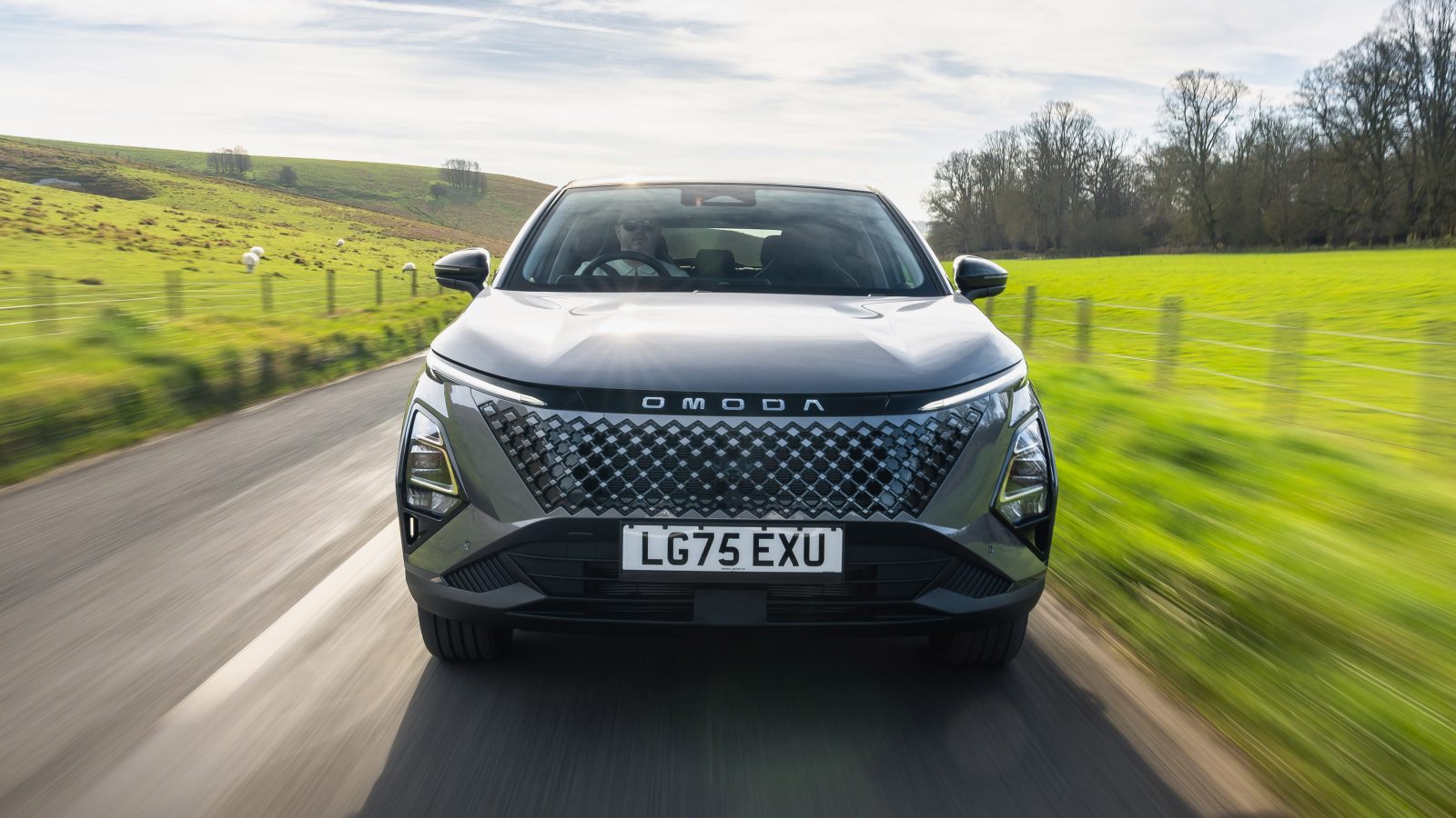 Omoda E5 Elektrikli SUV Menzil Ve Şarj Özellikleri - fotoğraf 1