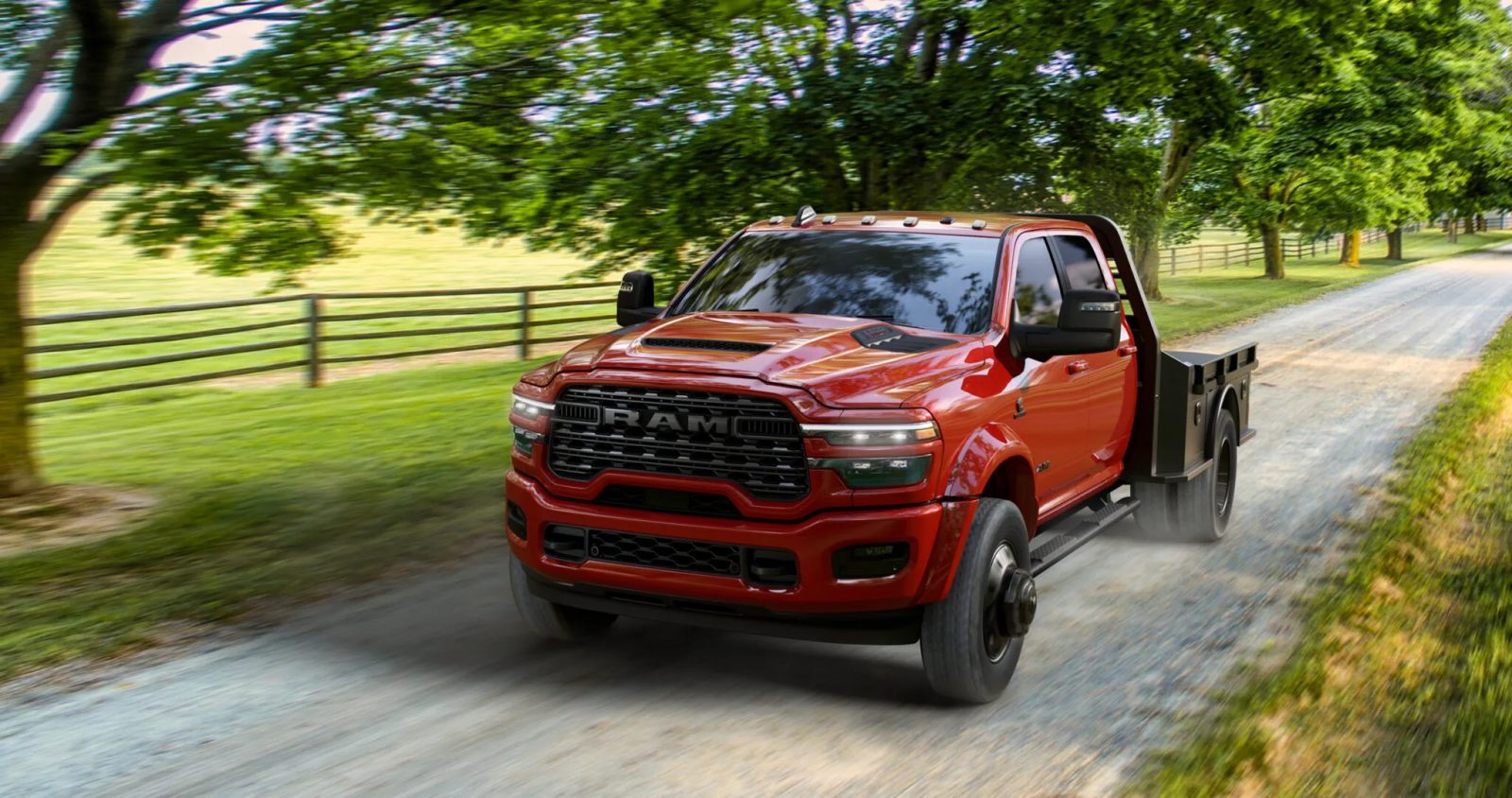 2027 Ram Chassis Cab Night Edition Benzinli mi Dizel mi? - fotoğraf 1