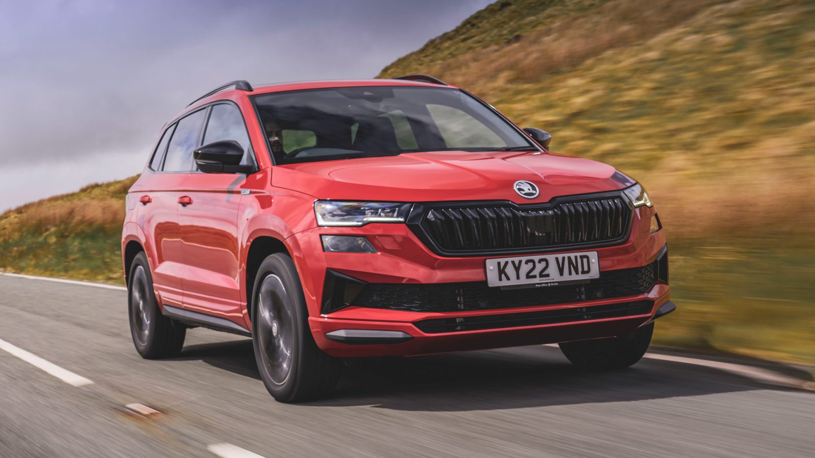 2026 Skoda Karoq SUV Alınır mı? Benzinli mi Dizel mi? - fotoğraf 1