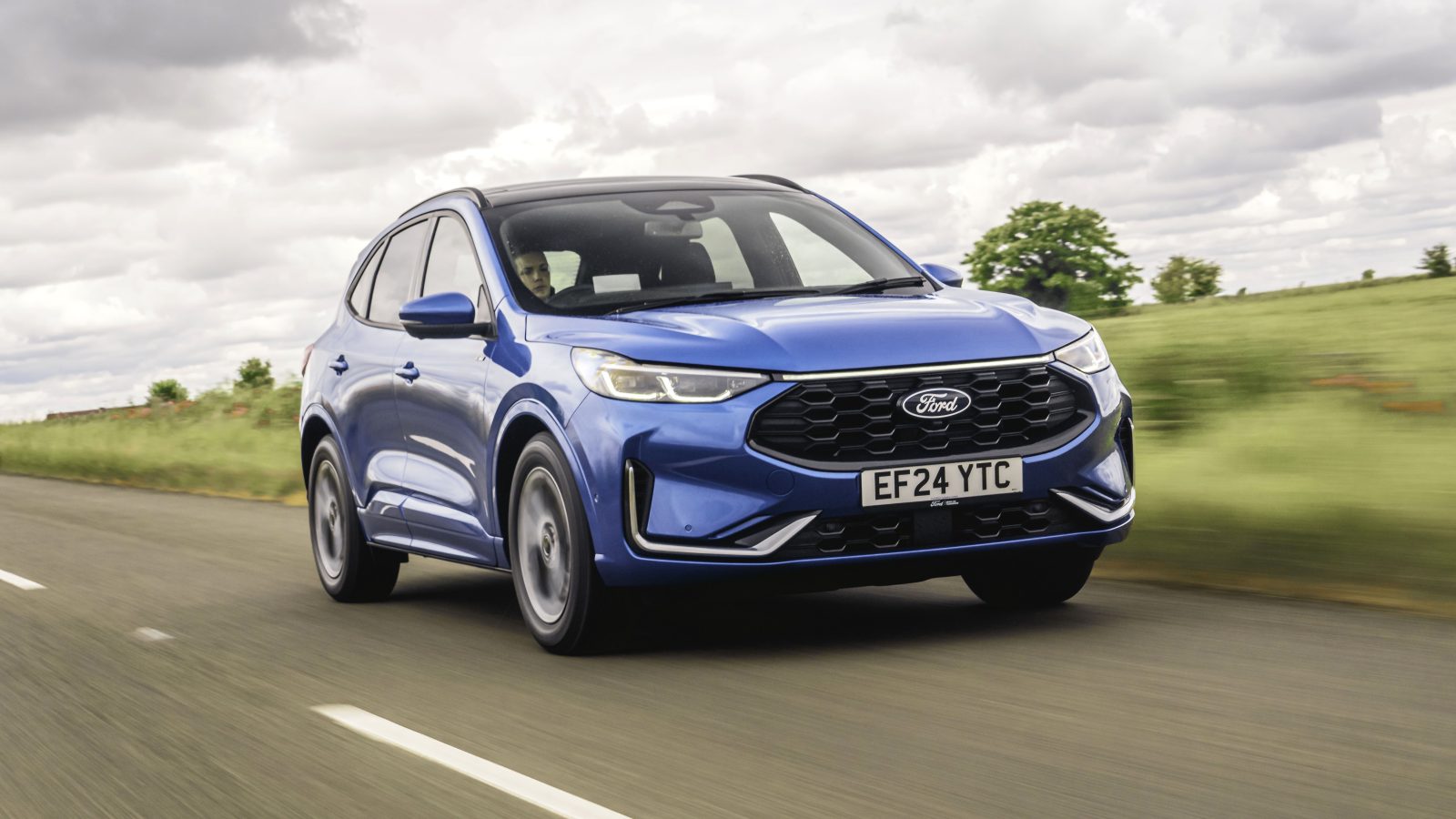 2026 Ford Kuga Benzinli SUV Nasıl? - fotoğraf 1