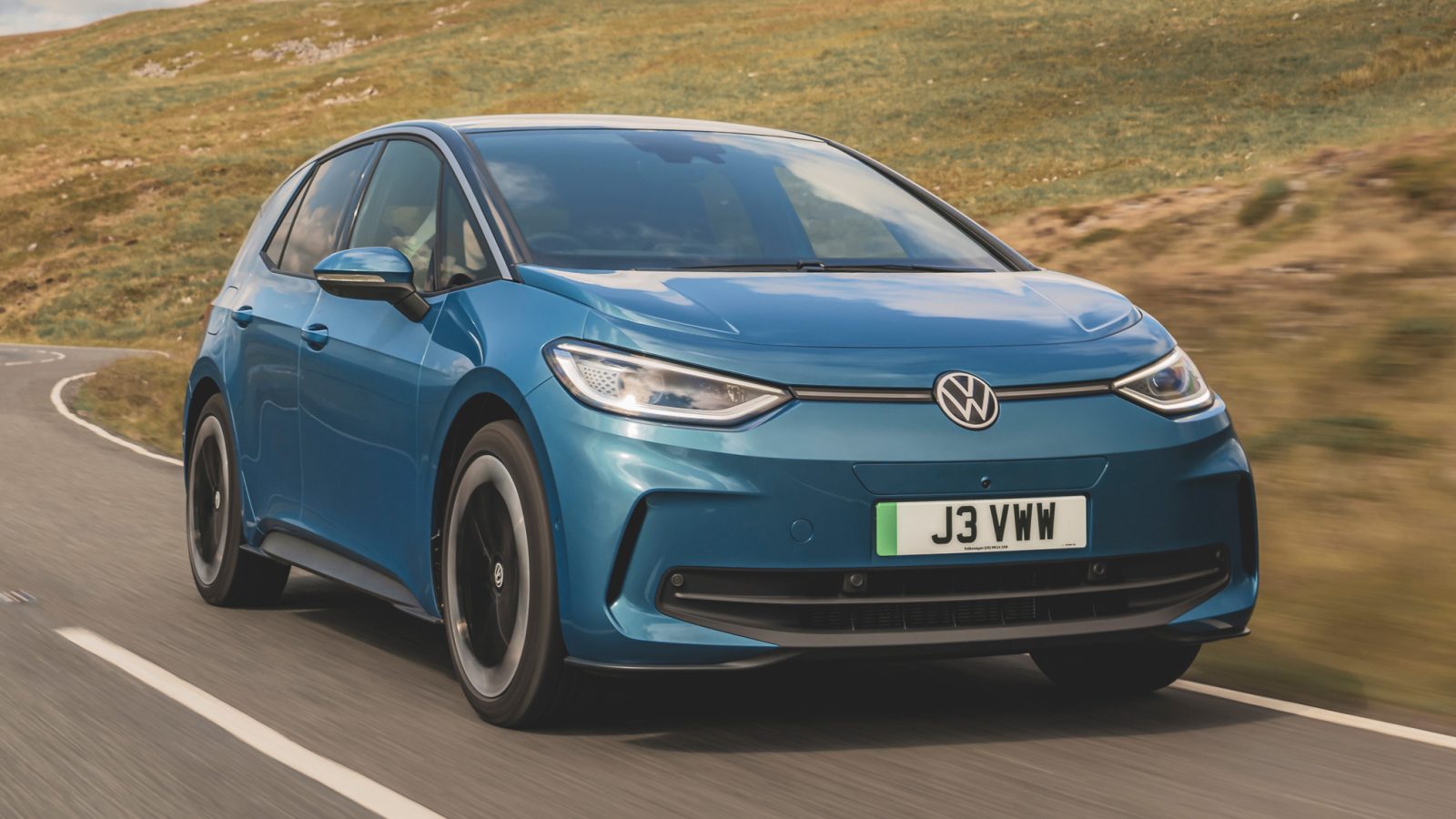 2026 Volkswagen ID. 3 Elektrikli İncelemesi: Satın Alma Rehberi - fotoğraf 1