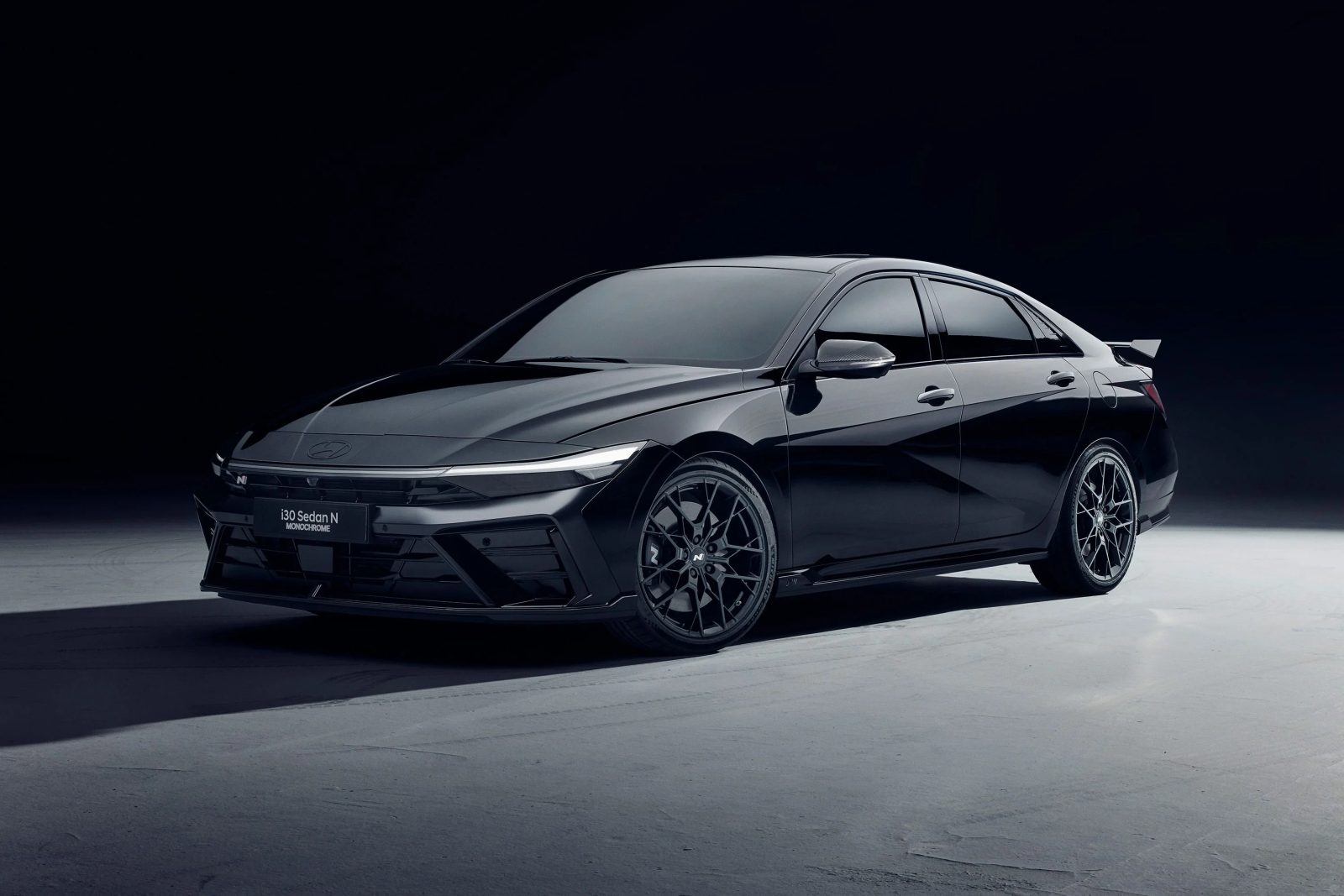 2026 Hyundai i30 Sedan N Monochrome Benzinli Türkiye’ye Gelecek mi? - fotoğraf 1