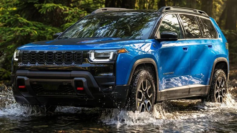 2027 Jeep Cherokee Trailhawk Hibrit İçin Türkiye Planı Belli mi? - fotoğraf 1