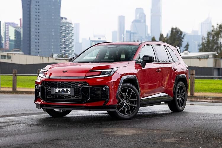 2027 Toyota RAV4 GR Sport Hibrit Türkiye’ye Ne Zaman Gelecek? - fotoğraf 1