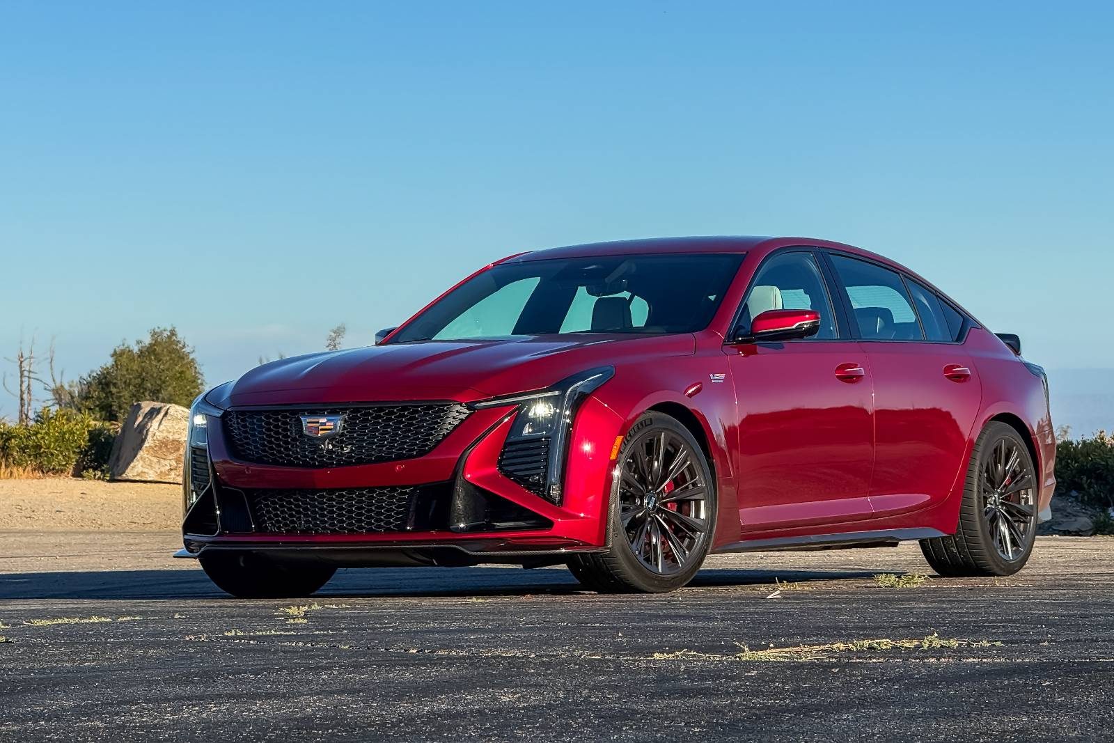 2026 Cadillac CT5-V Blackwing Benzinli Performans Sedanı Alınır mı? - fotoğraf 1