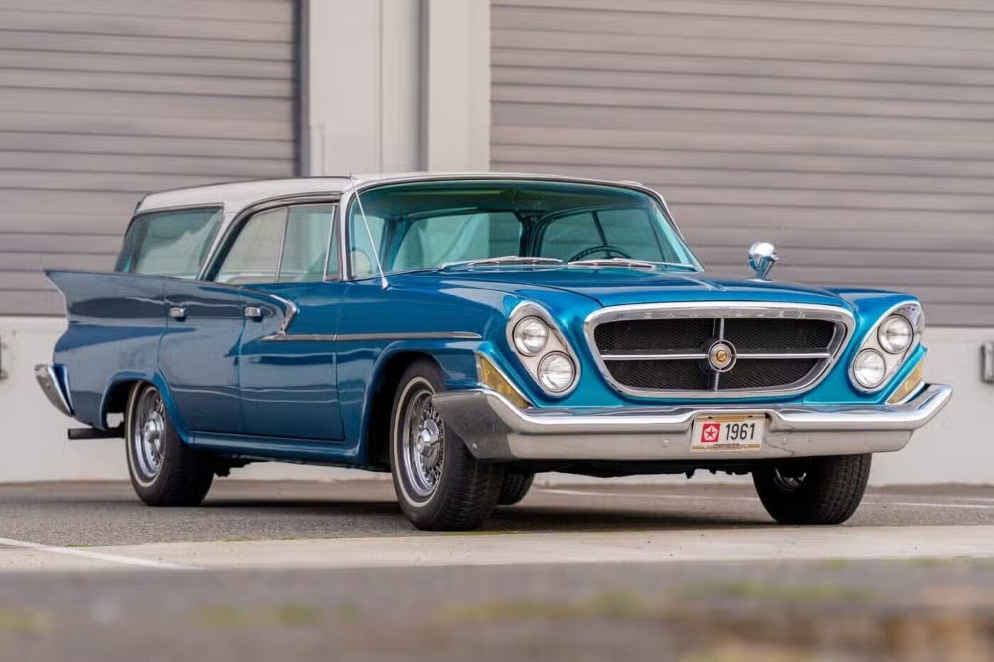 1961 Chrysler Newport Wagon Benzinli Türkiye’ye Gelecek Mi, Değeri Ne? - fotoğraf 1