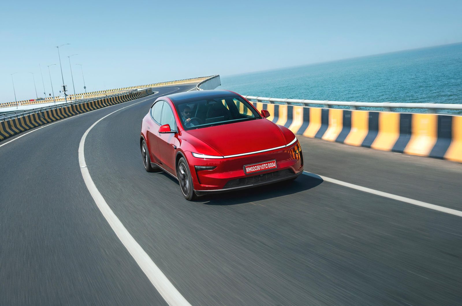 Tesla Model Y L: Uzatılmış Yeni Model Beklentileri Karşılıyor Mu? - fotoğraf 1