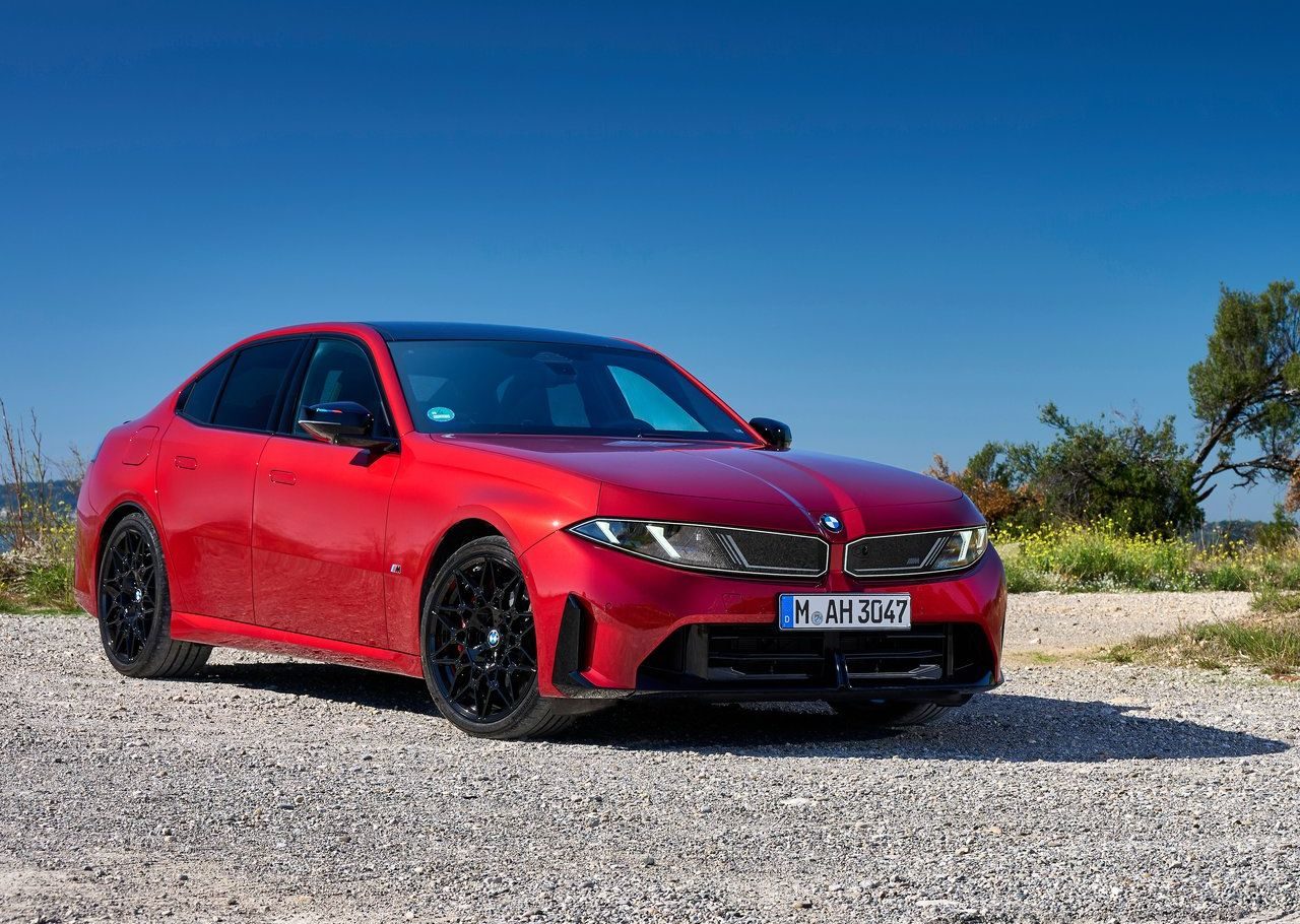 2027 BMW M350 xDrive: 48V Hibrit Sistemle 443 HP Güç - fotoğraf 1