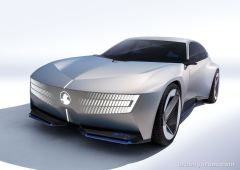 2026 Vauxhall STX Concept Elektrikli: Seri Üretime Ne Kadar Yakın?
