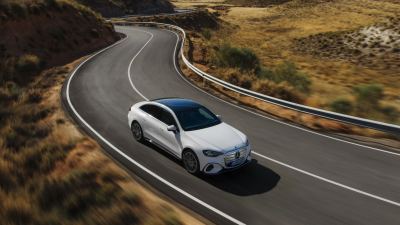 Mercedes-Benz C 300 4MATIC: Yeni Nesil Elektrikli C-Serisi Kapıda - fotoğraf 18