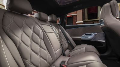 Mercedes-Benz C 300 4MATIC: Yeni Nesil Elektrikli C-Serisi Kapıda - fotoğraf 33