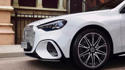 Mercedes-Benz C 300 4MATIC: Yeni Nesil Elektrikli C-Serisi Kapıda - fotoğraf 46