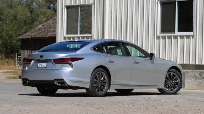 Lexus LS 500: Twin-Turbo V6 Gücüyle Lüksün Zirvesinde - fotoğraf 4