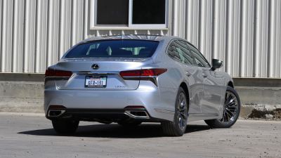 Lexus LS 500: Twin-Turbo V6 Gücüyle Lüksün Zirvesinde - fotoğraf 5