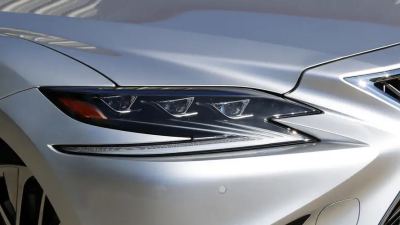 Lexus LS 500: Twin-Turbo V6 Gücüyle Lüksün Zirvesinde - fotoğraf 8